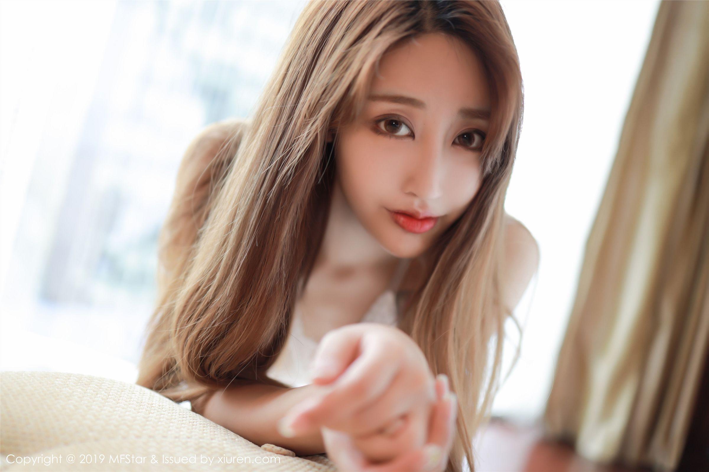 [MFStar模范学院] 2019.12.26 Vol.245 Betty林子欣_p041