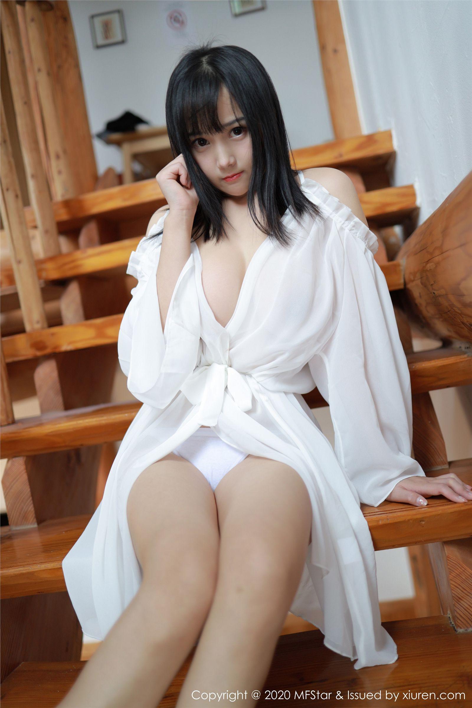 [MFStar模范学院] 2020.01.19 Vol.260 徐微微mia_p034