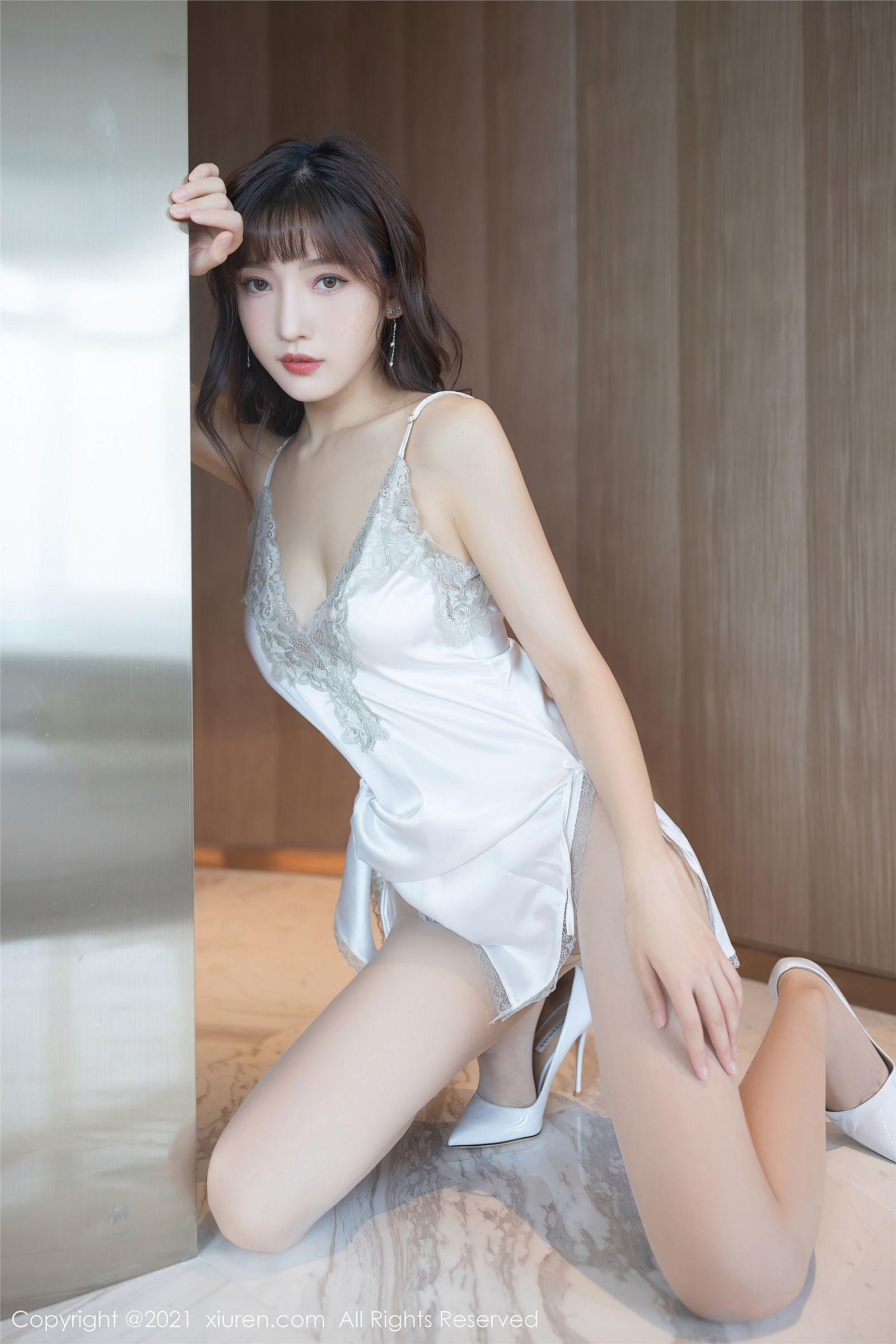 [XIUREN秀人网] 2021.08.26 NO.3861 陆萱萱_p024