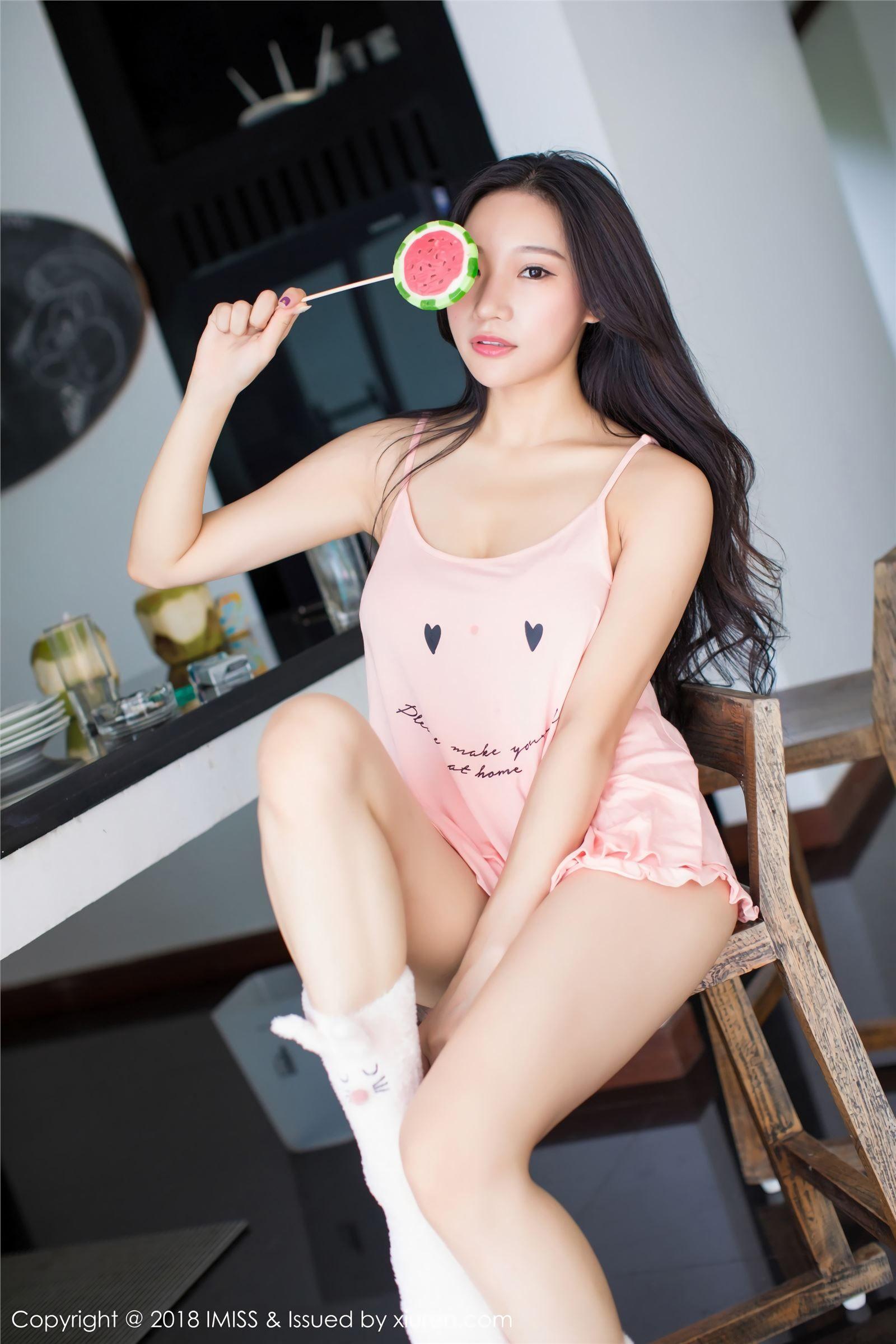 [IMISS爱蜜社美女] 2018.02.26 VOL.219 泳池湿身 小狐狸Sica_p001
