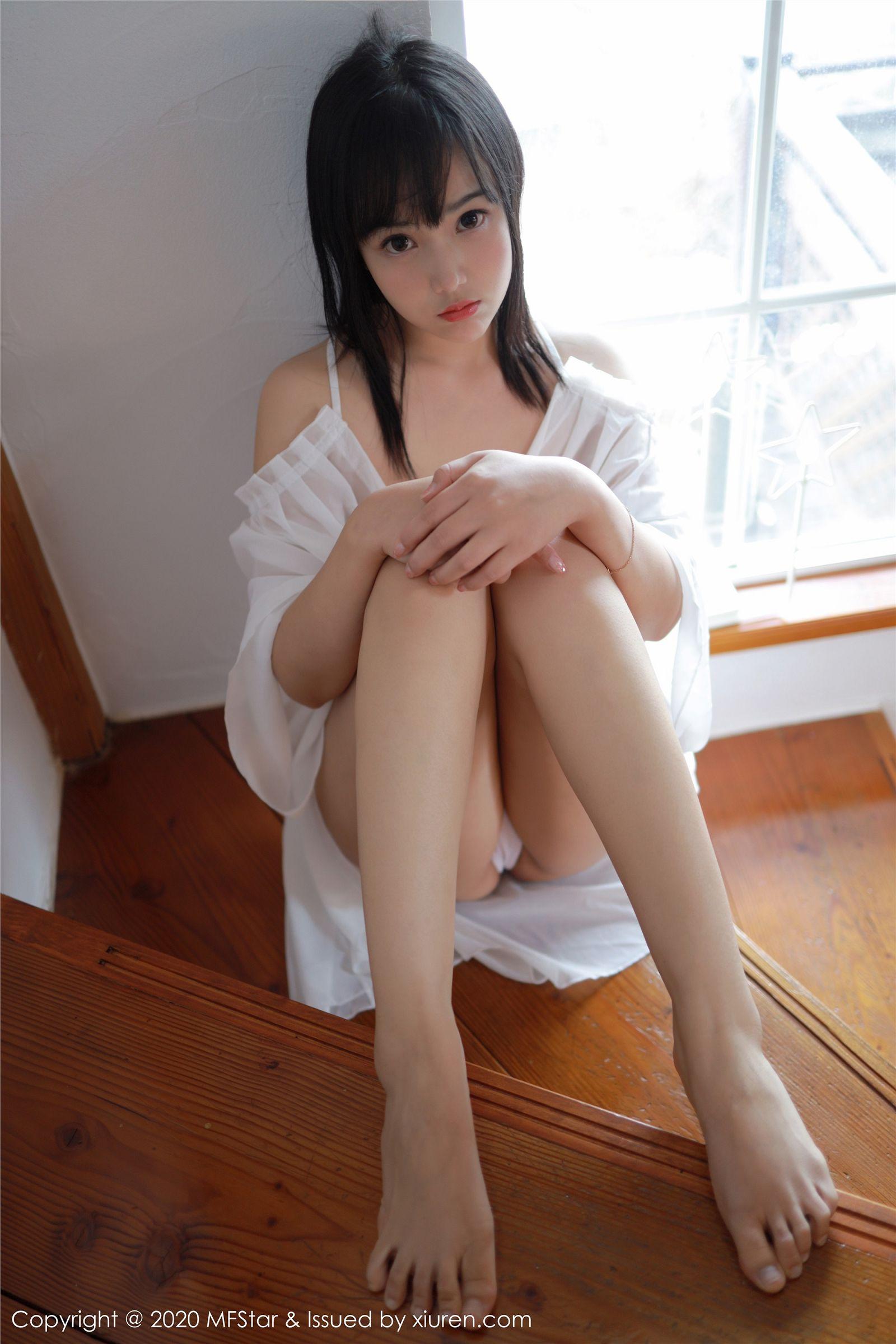 [MFStar模范学院] 2020.01.19 Vol.260 徐微微mia_p016