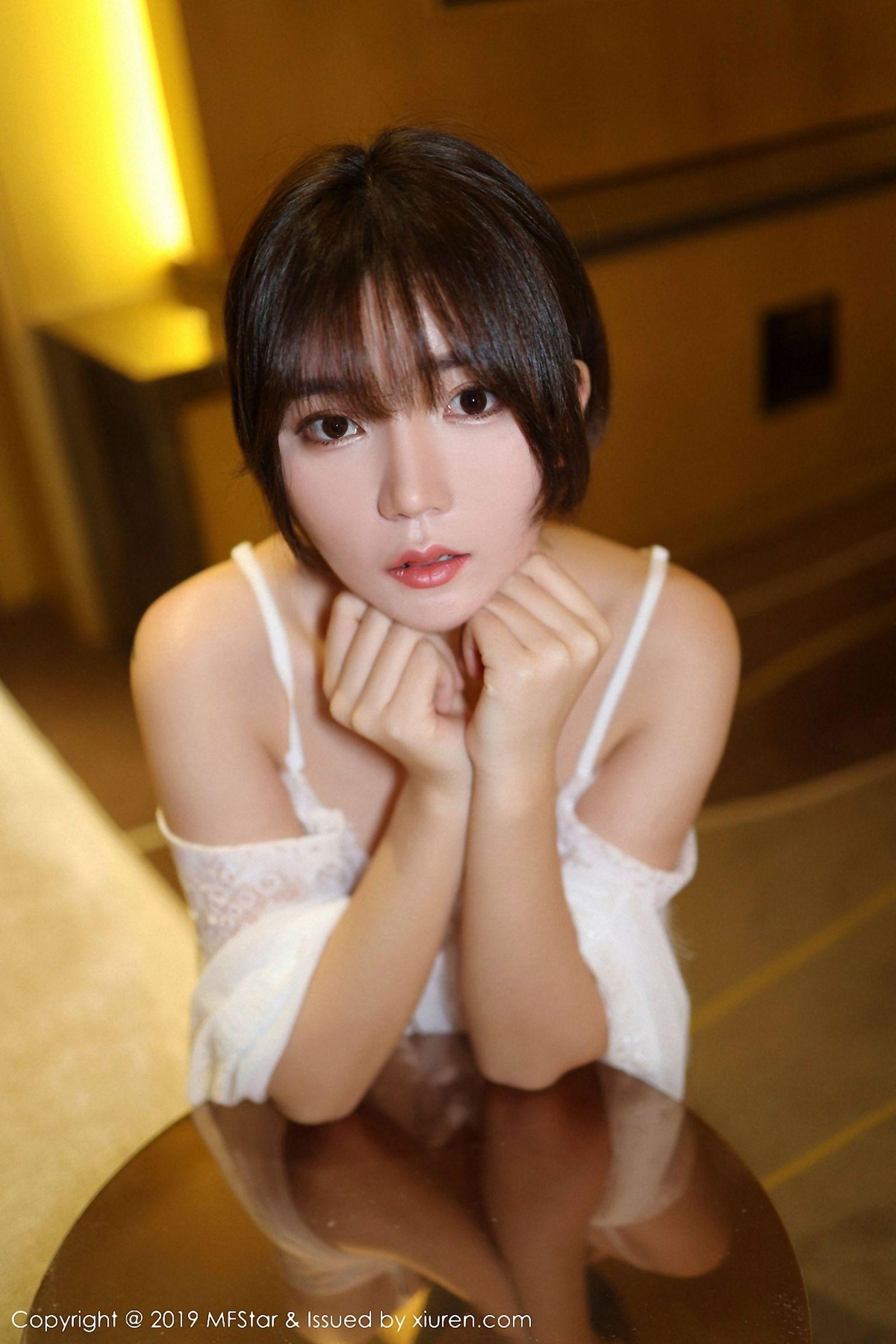 [模范学院美女] 2019.04.01 Vol.183 blueblue77_p027