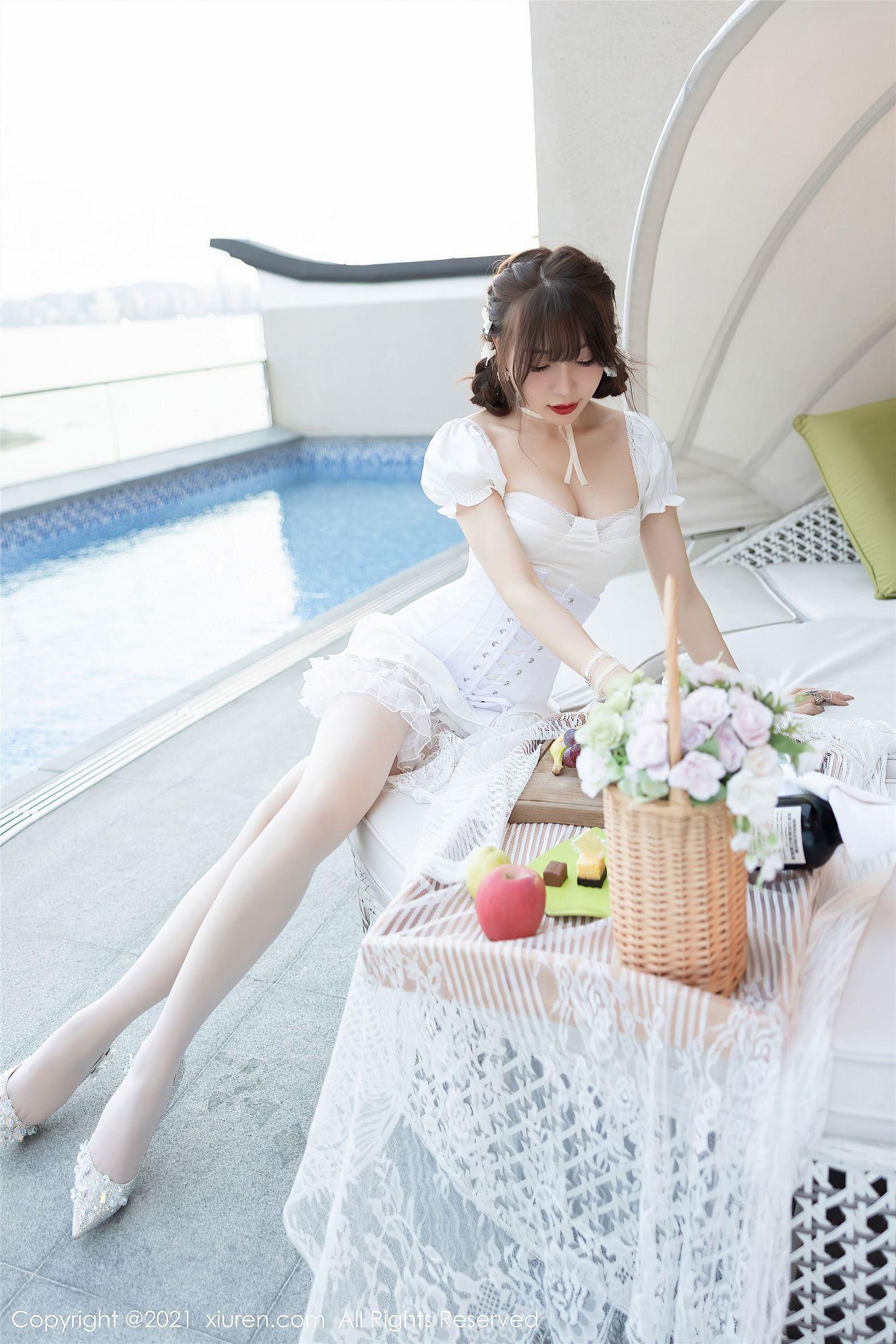 [XIUREN秀人网] 2021.09.26 NO.3998 芝芝Booty_p004