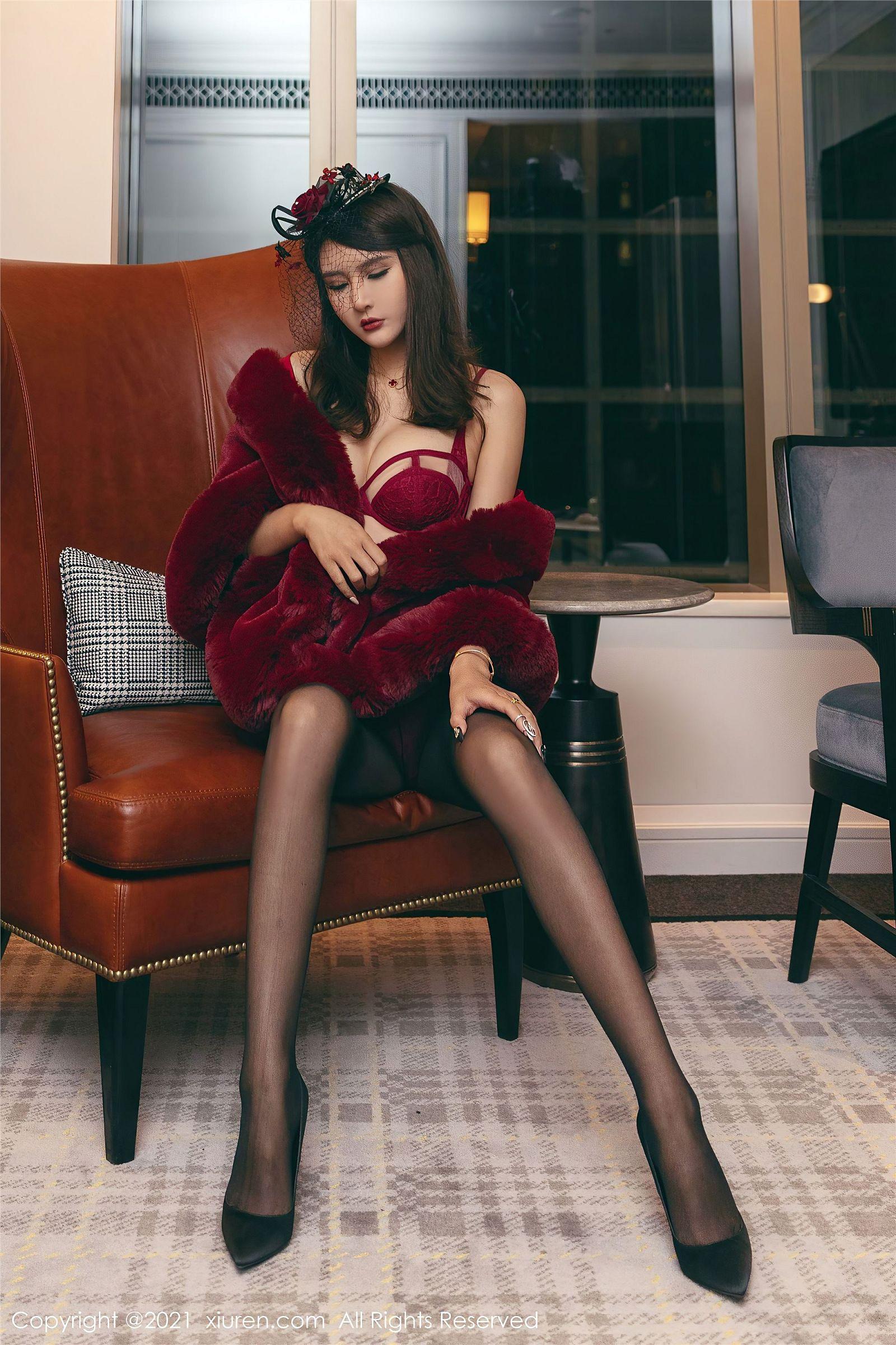 [XIUREN秀人网] 2021.06.16 NO.3548 Emily尹菲_p004