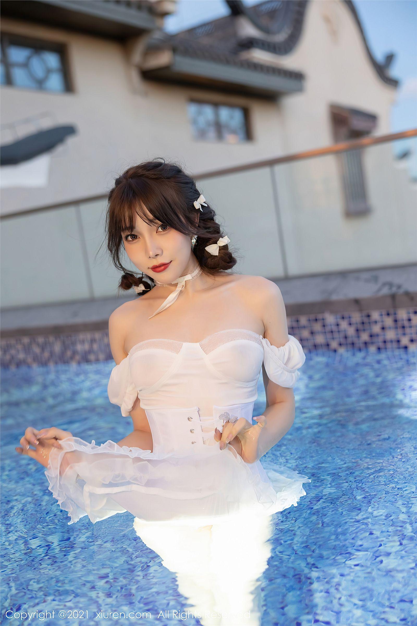 [XIUREN秀人网] 2021.09.26 NO.3998 芝芝Booty_p020