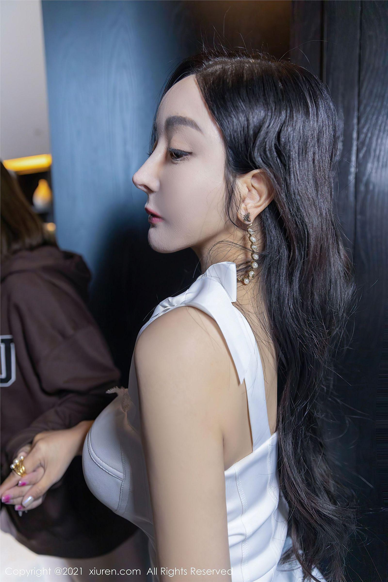 [XIUREN秀人网] 2021.11.02 NO.4155 允爾_p021
