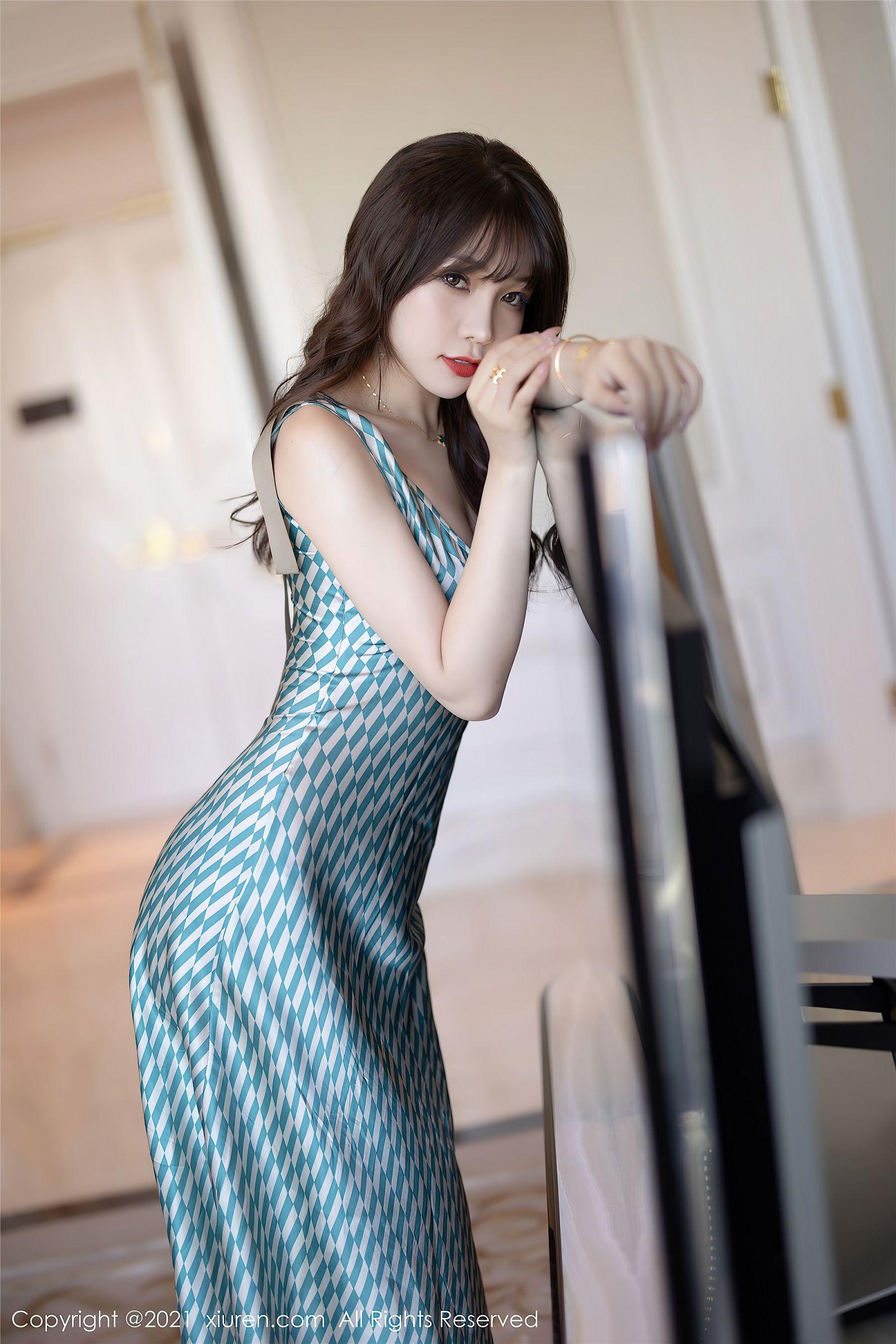 [XIUREN秀人网] 2021.10.14 NO.4069 芝芝Booty_p002