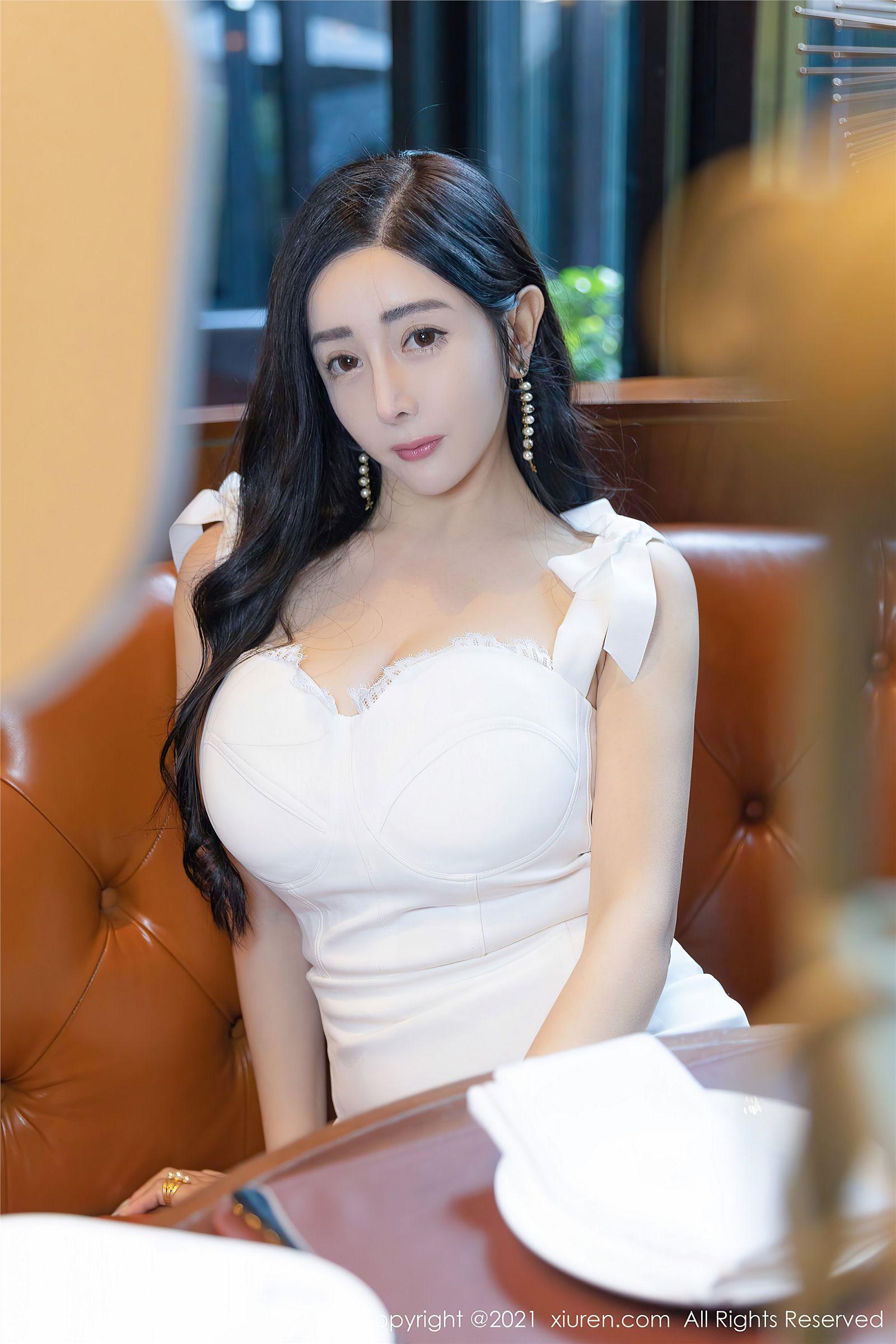 [XIUREN秀人网] 2021.11.02 NO.4155 允爾_p040
