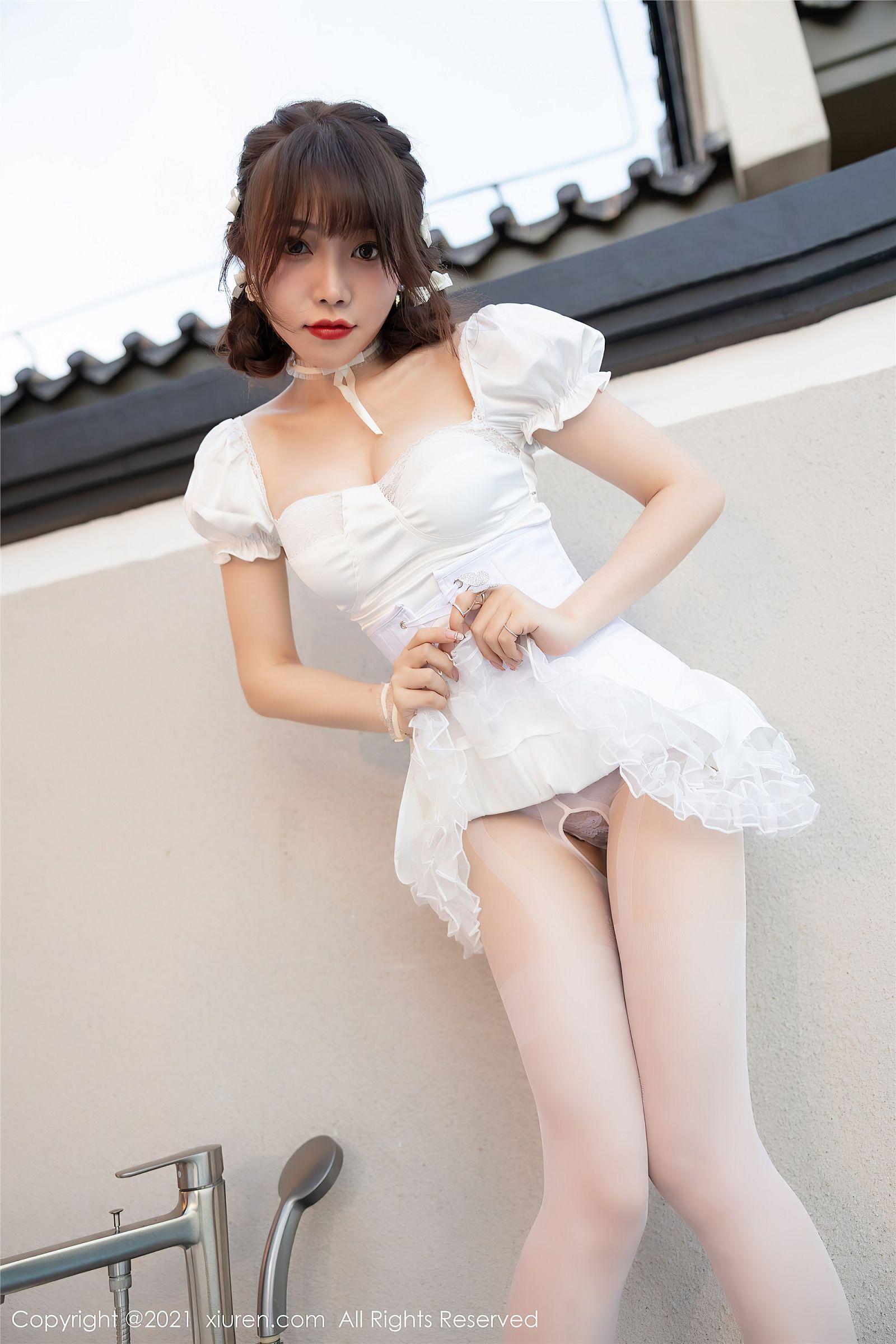 [XIUREN秀人网] 2021.09.26 NO.3998 芝芝Booty_p003