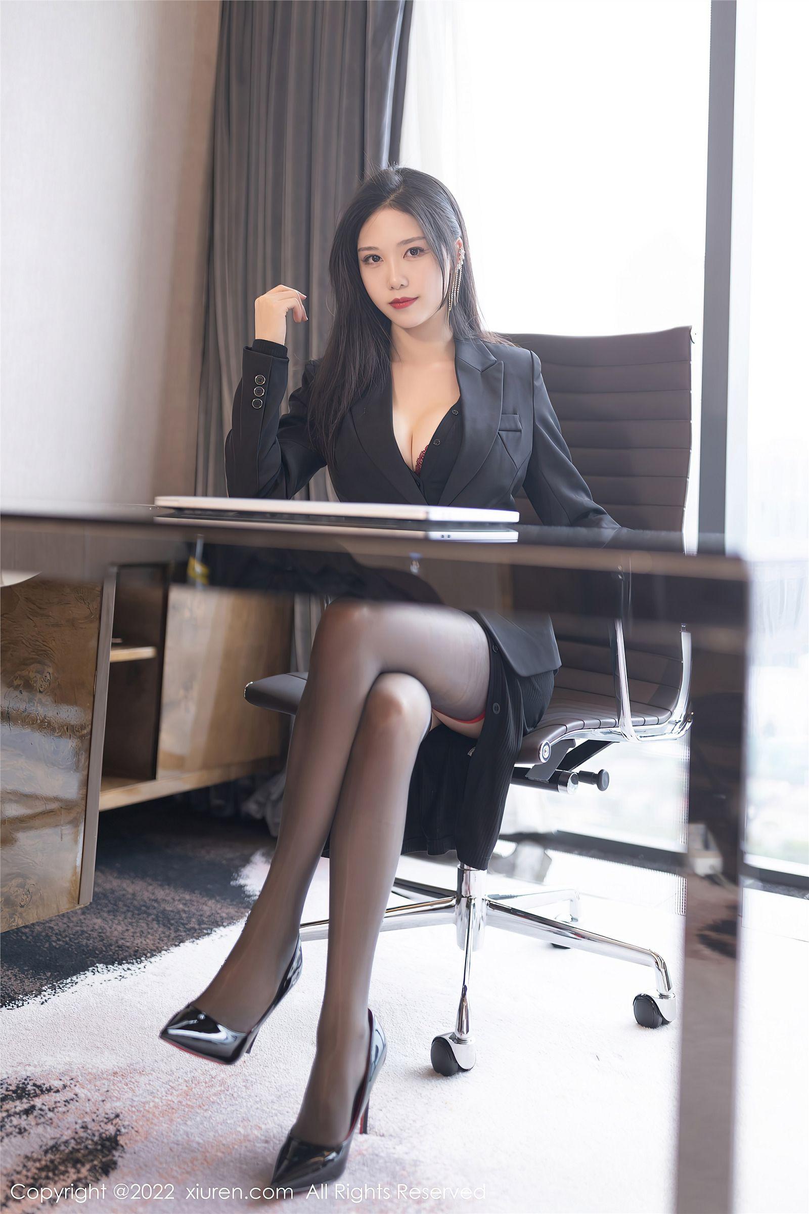 [XIUREN秀人网] 2022.04.20 NO.4897 利世_p016