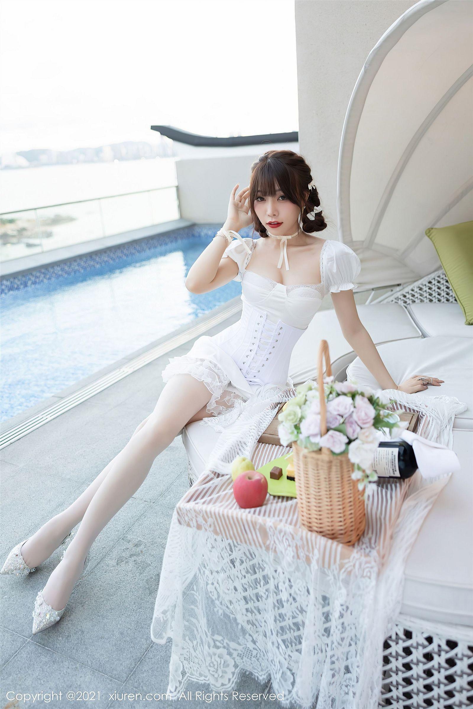 [XIUREN秀人网] 2021.09.26 NO.3998 芝芝Booty_p001
