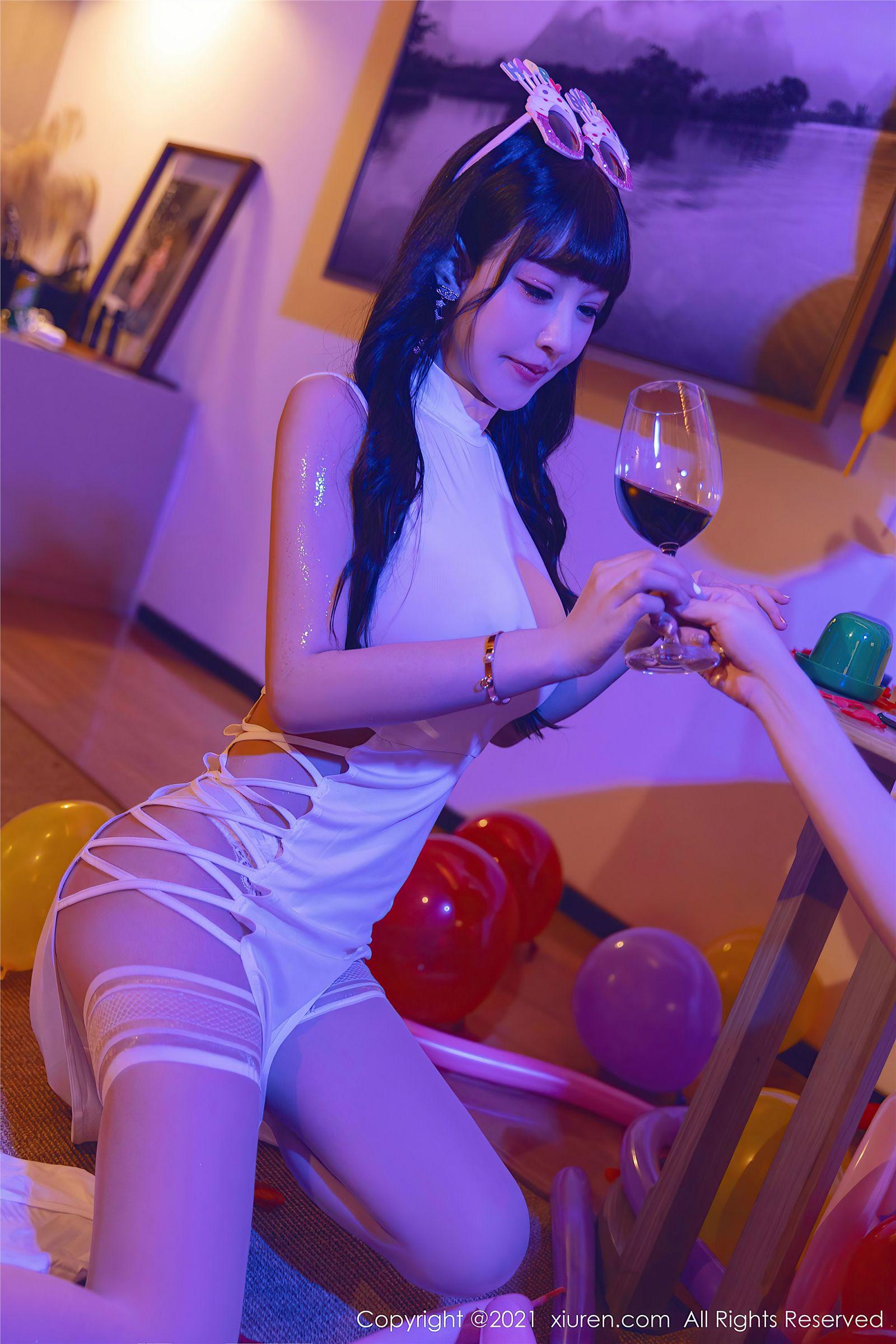 [XIUREN秀人网] 2021.09.30 NO.4025 王雨纯_p005
