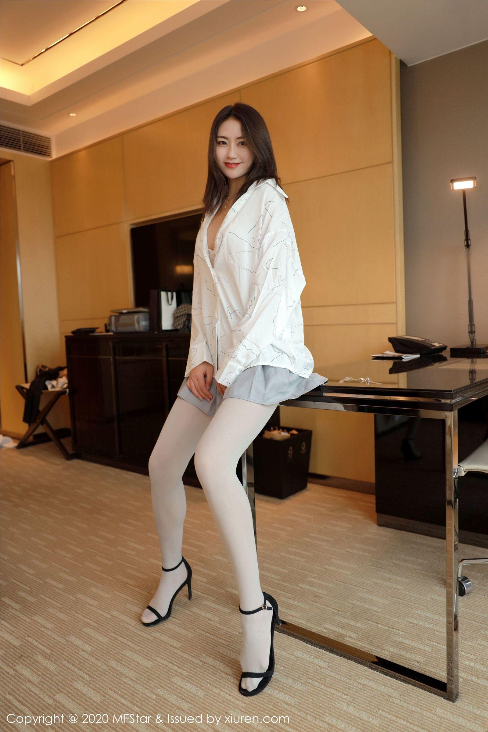 [MFStar模范学院] 2020.04.07 Vol.303 方子萱_p047