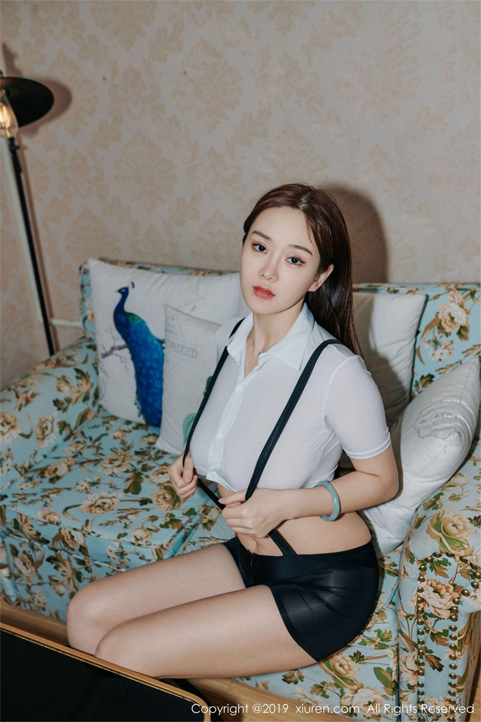 [XIUREN秀人网] 2019.04.24 NO.1413 易阳Silvia_p038