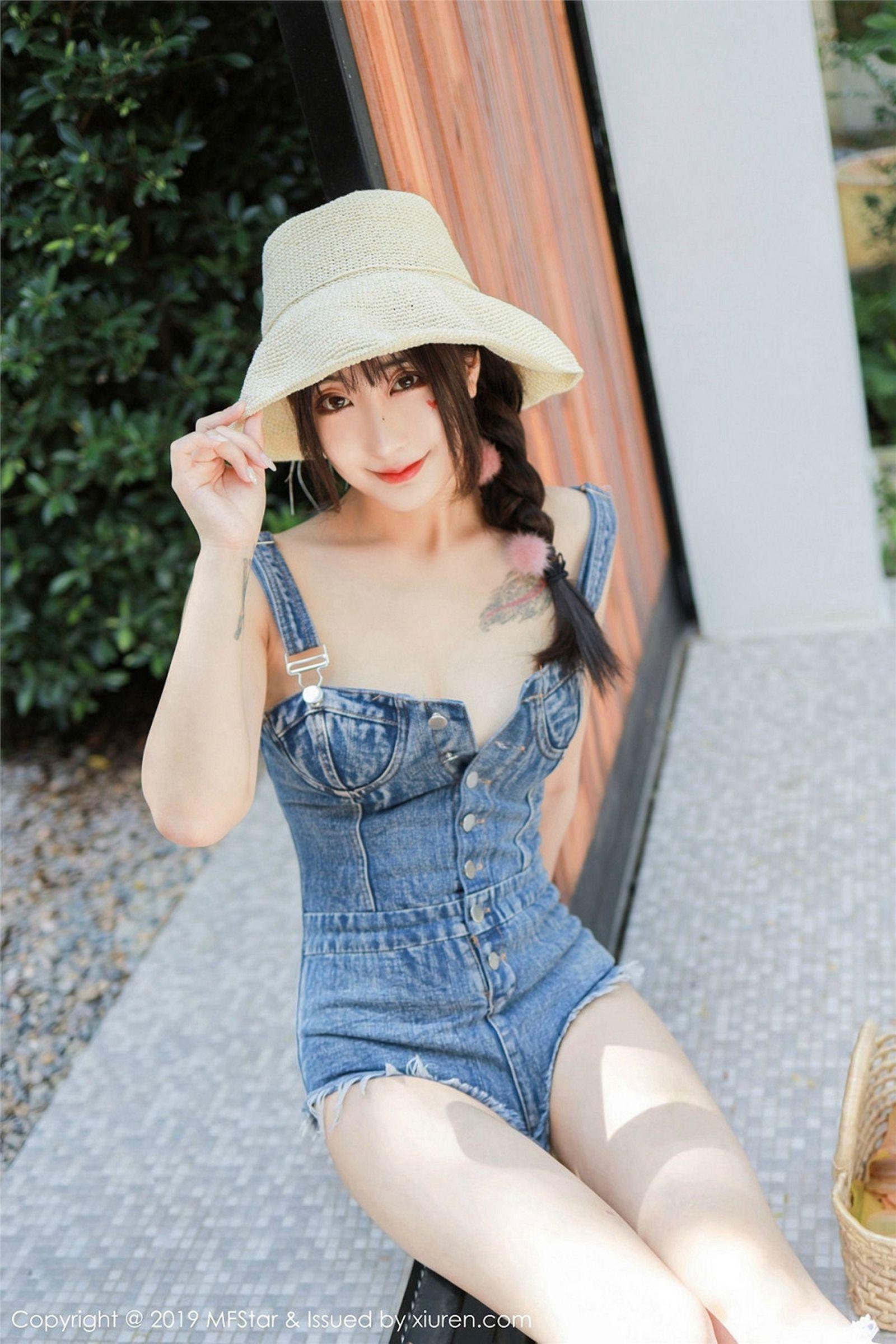 [MFStar模范学院] 2019.11.11 NO.228 Betty林子欣_p009