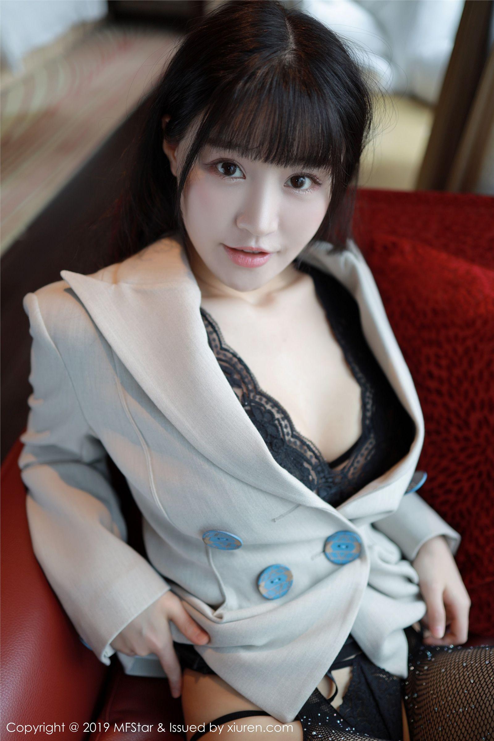 [MFStar模范学院] 2019.10.28 VOL.224 Flower朱可_儿_p049