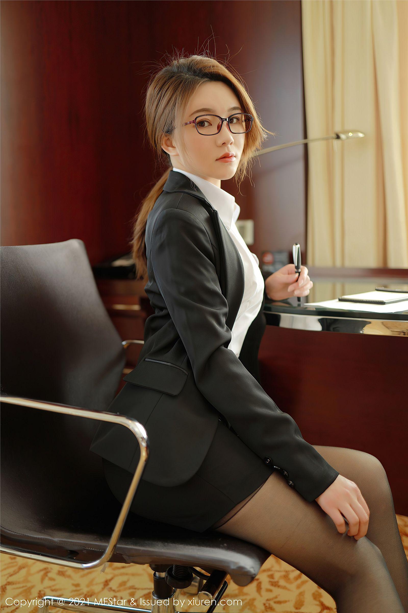 [MFStar模范学院] 2021.02.24 NO.460 婠婠么 黑丝秘书_p045