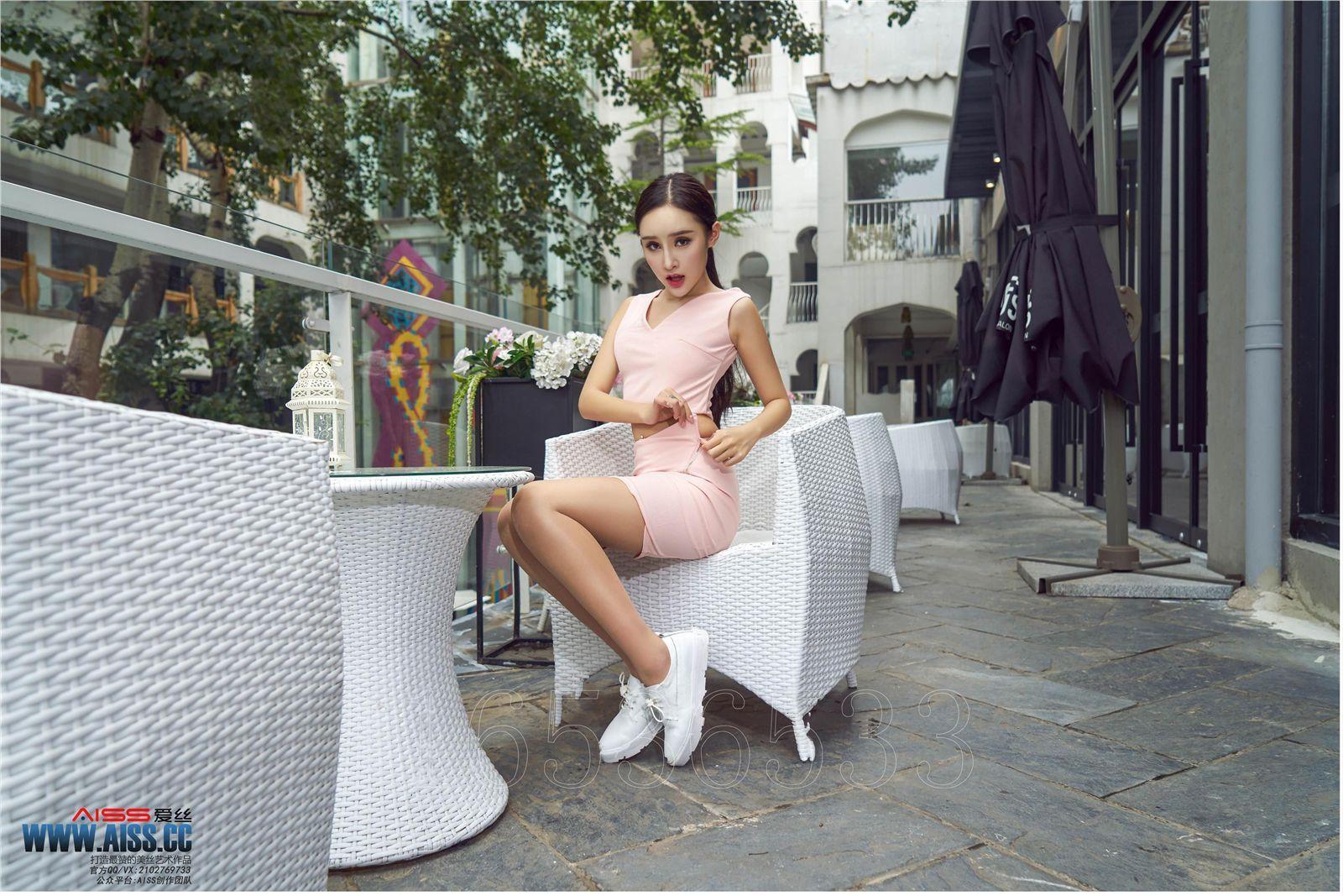 [AISS爱丝钻石] 丝袜美腿外拍 4108 欣杨 街角美人_p062
