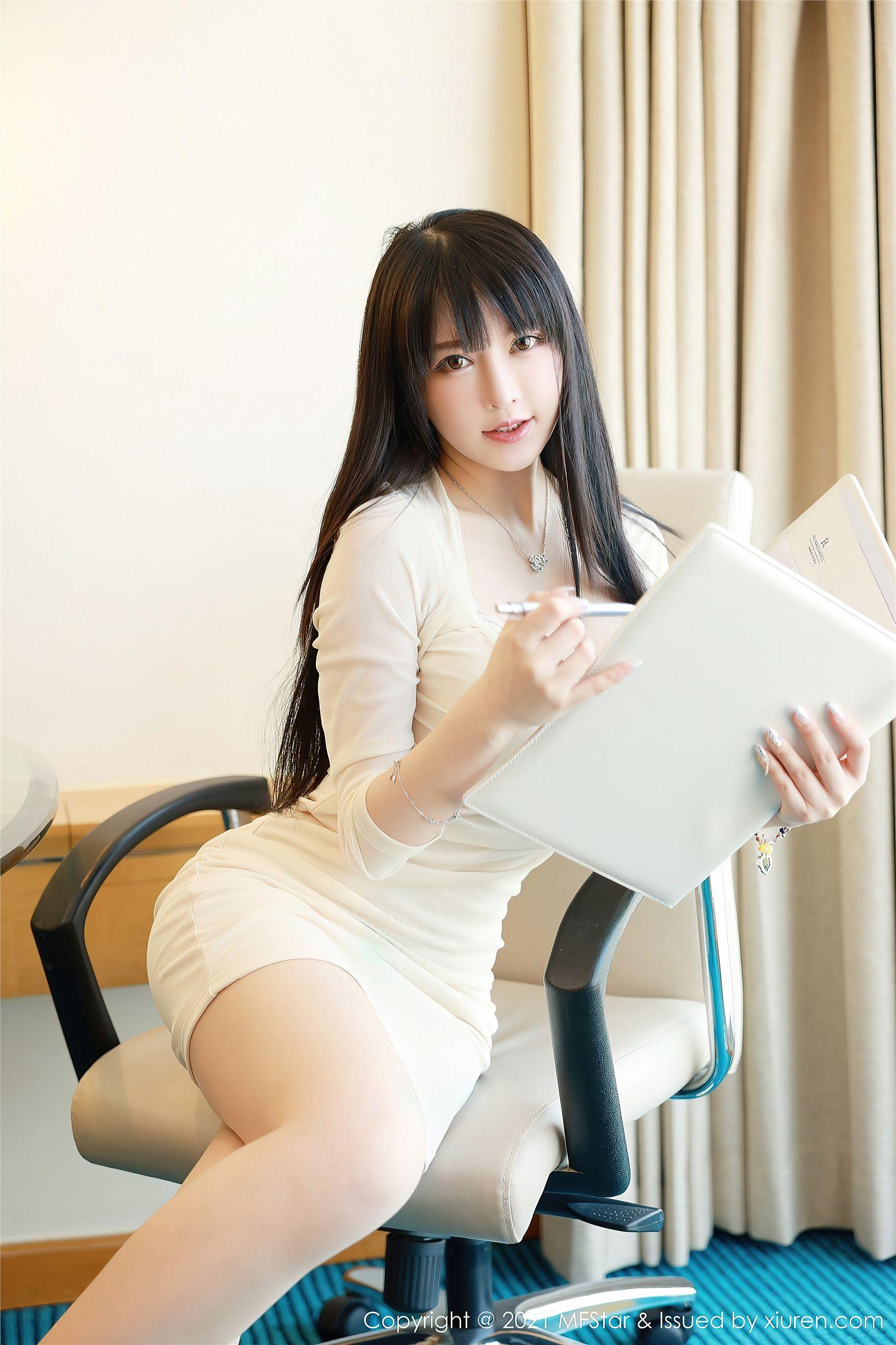 [MFStar模范学院] 2021.03.22 NO.472 玉兔miki_p016