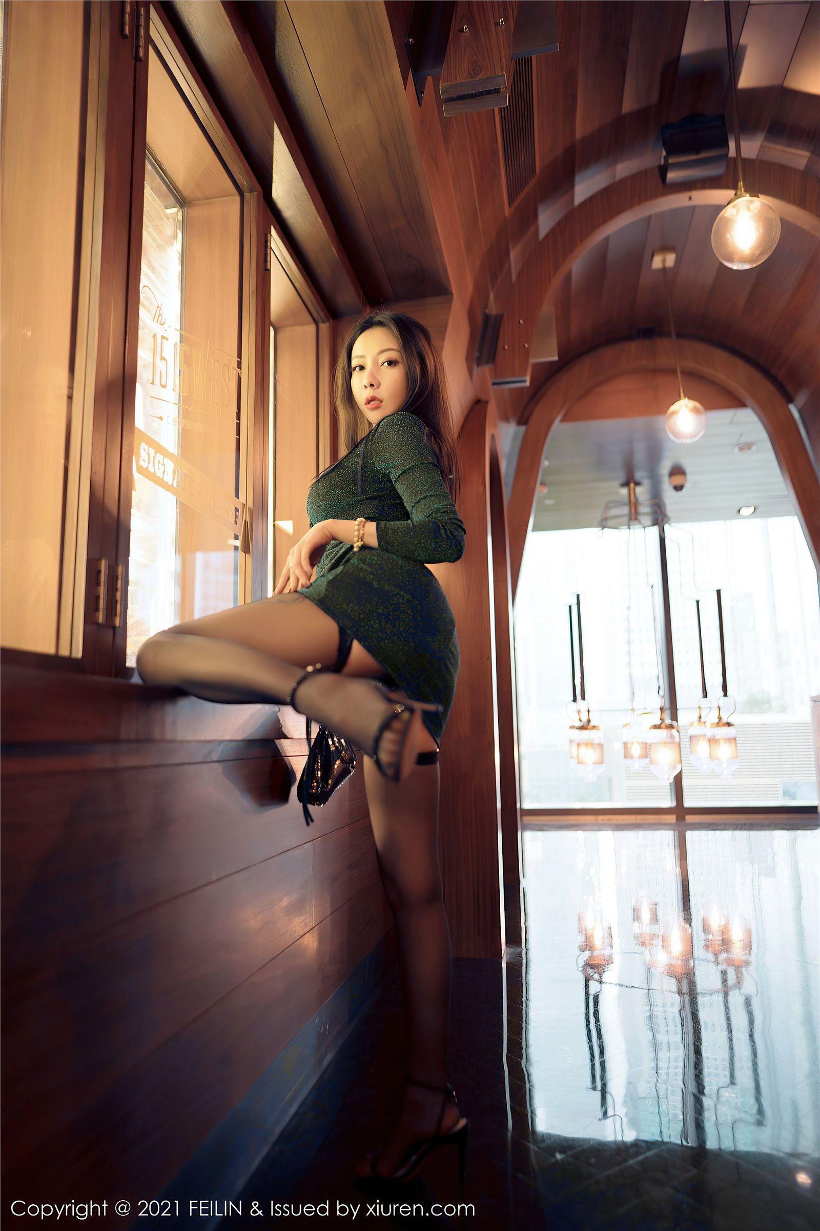[FEILIN嗲囡囡] 2021.10.08 NO.416 果儿Victoria_p033