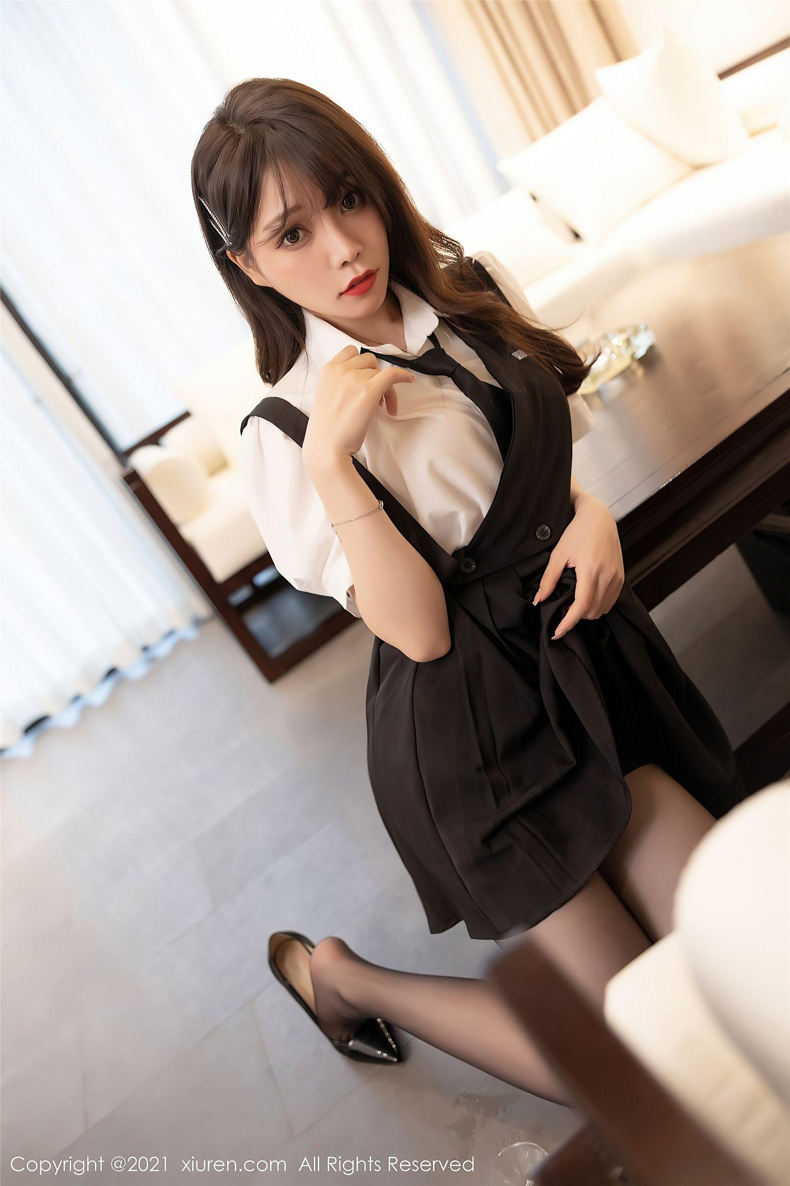 [XIUREN秀人网] 2021.07.08 NO.3643 芝芝Booty_p009