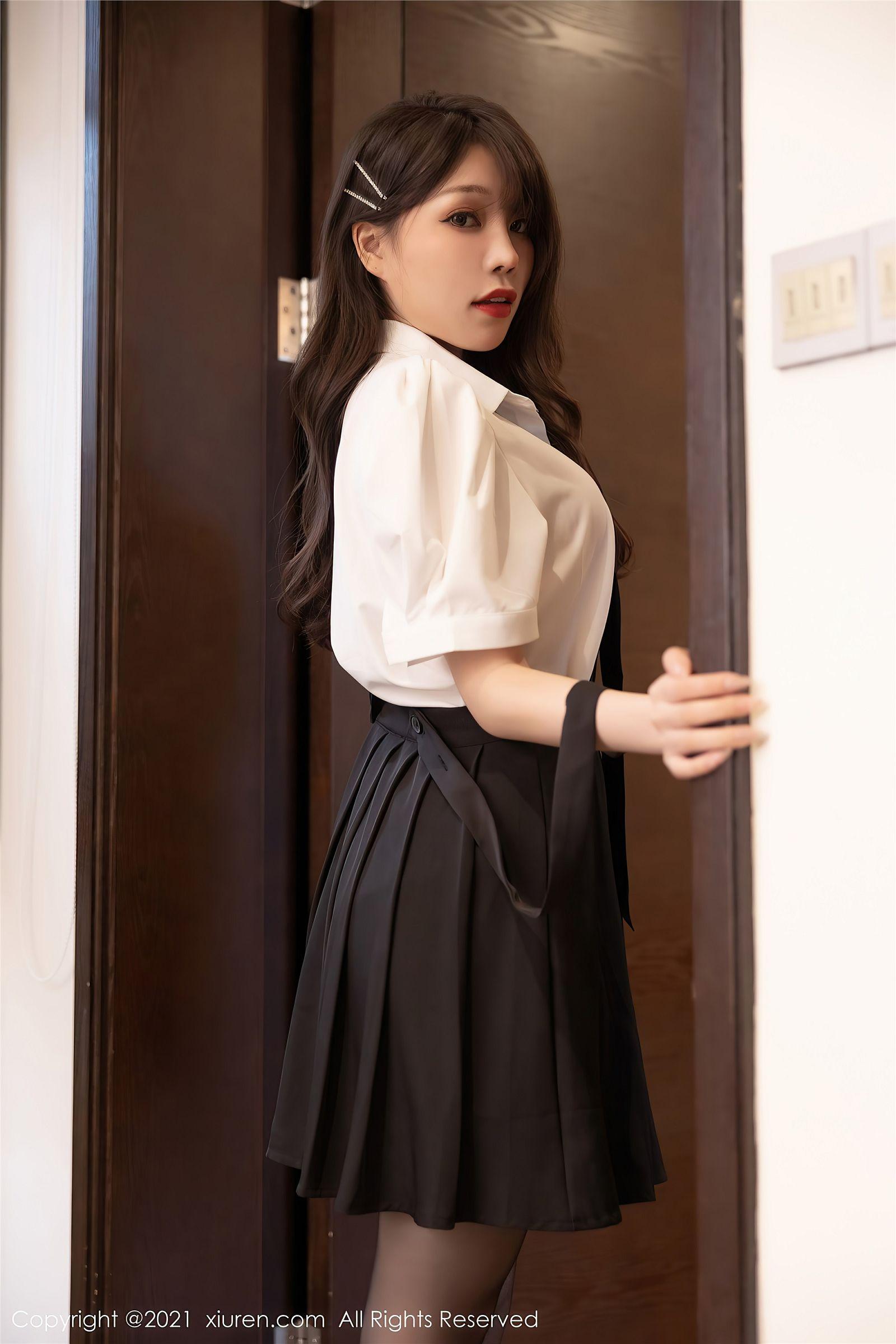 [XIUREN秀人网] 2021.07.08 NO.3643 芝芝Booty_p014