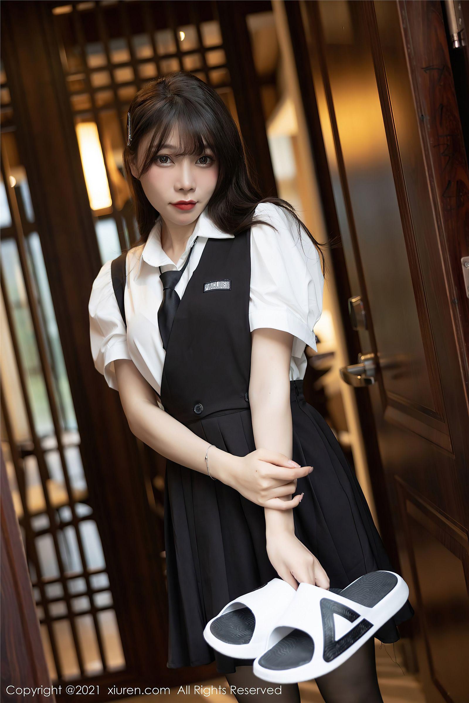 [XIUREN秀人网] 2021.07.08 NO.3643 芝芝Booty_p022