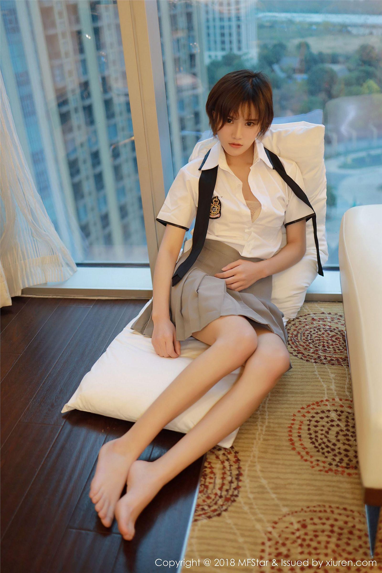 [模范学院美女] 2018.12.28 Vol.172 小姿2002_p003
