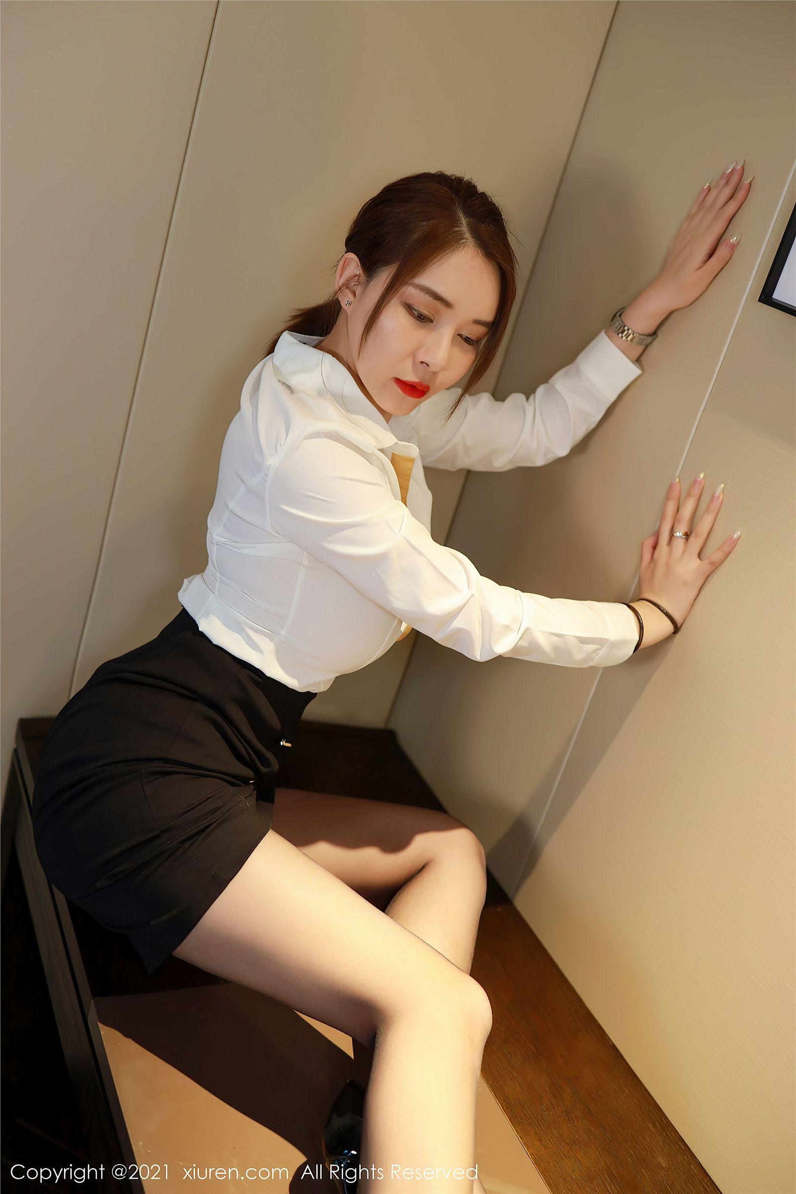 [XIUREN秀人网] 2021.01.04 NO.2965 凯竹·廿十_p008