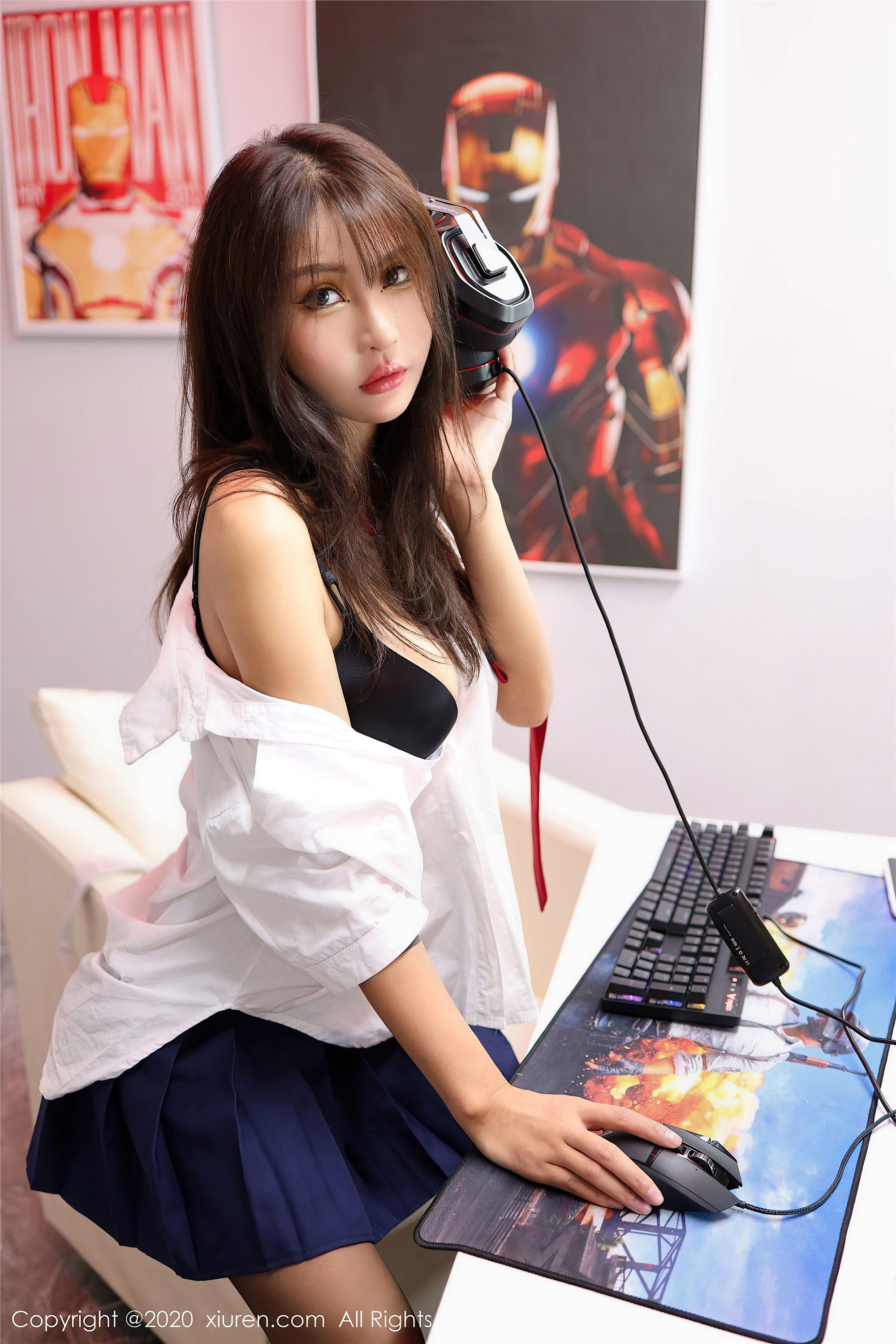 [XIUREN秀人网] 2020.08.19 NO.2461 Emily顾奈奈_p014