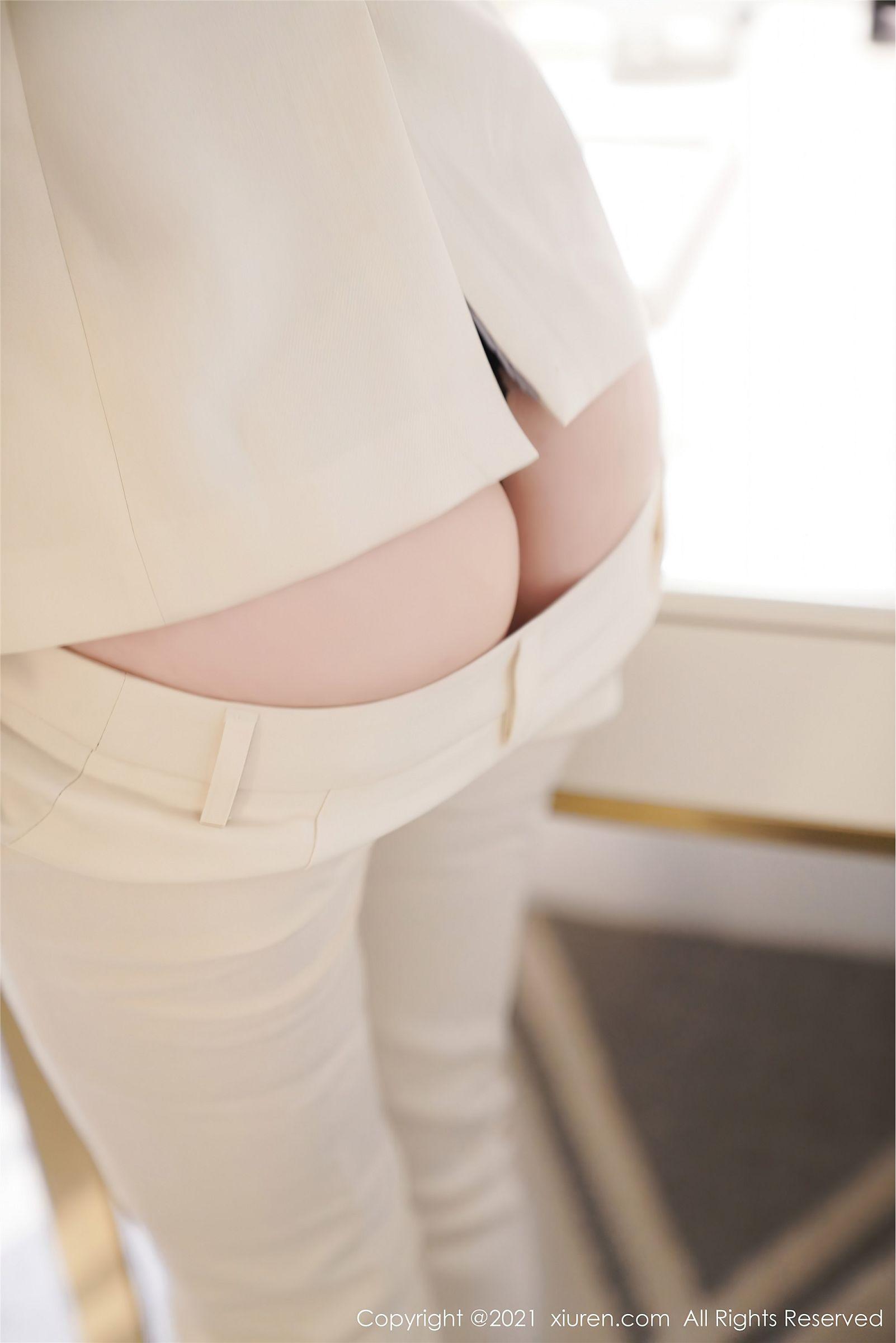 [XIUREN秀人网] 2021.03.12 NO.3195 芝芝Booty_p020