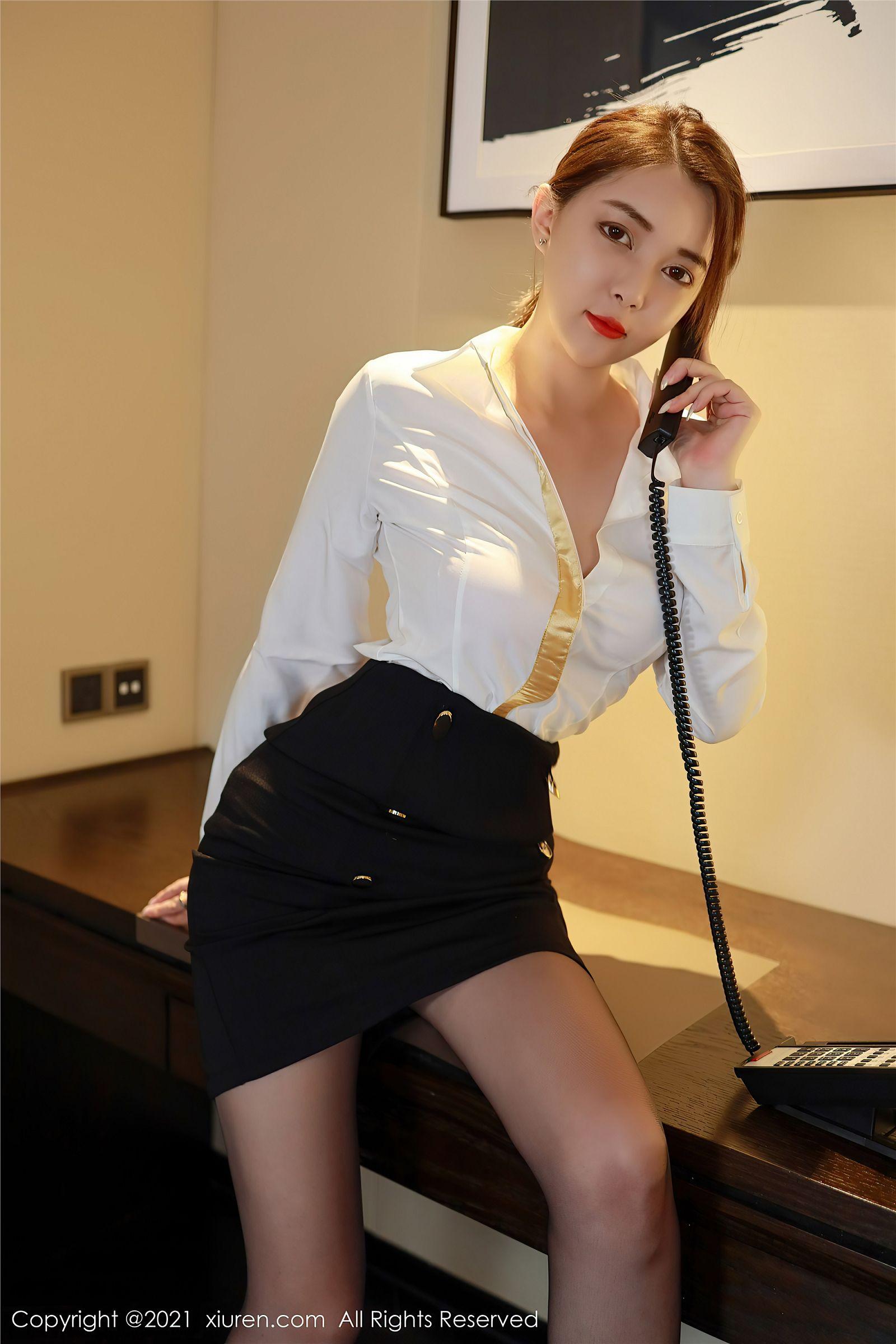 [XIUREN秀人网] 2021.01.04 NO.2965 凯竹·廿十_p032