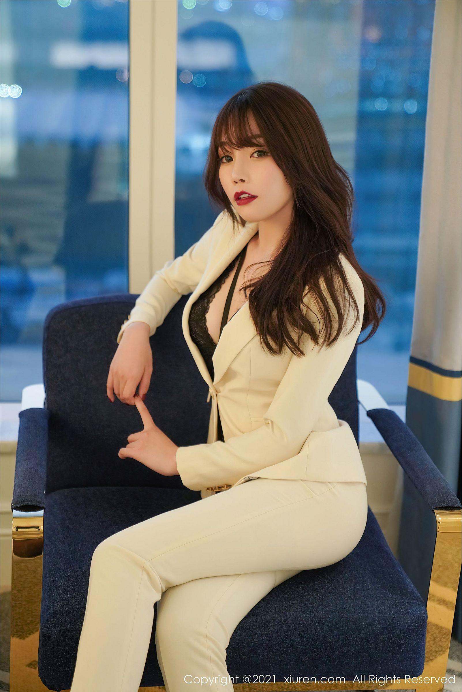 [XIUREN秀人网] 2021.03.12 NO.3195 芝芝Booty_p052