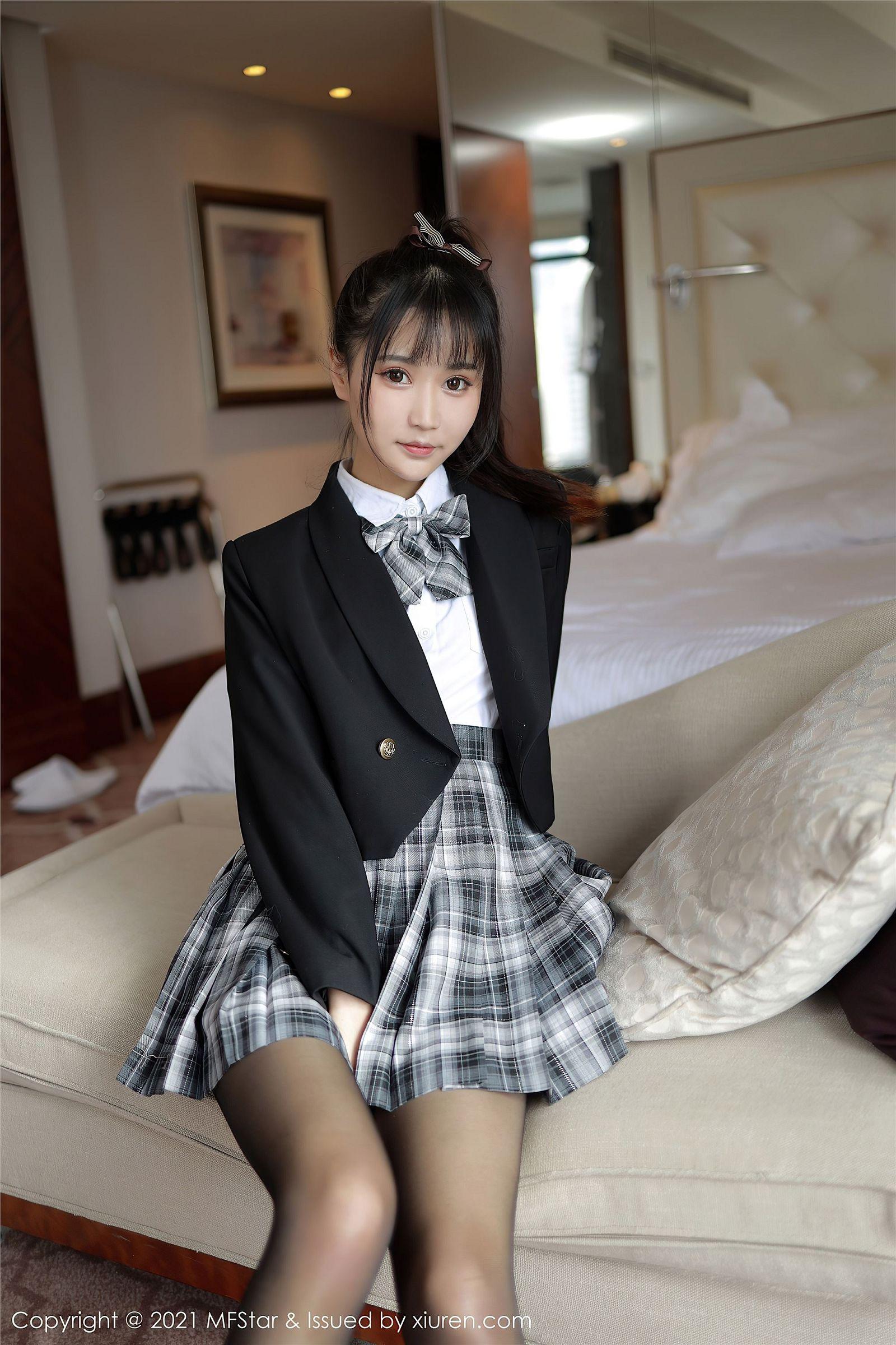 [MFStar模范学院] 2021.01.14 NO.439 小果冻儿_p004