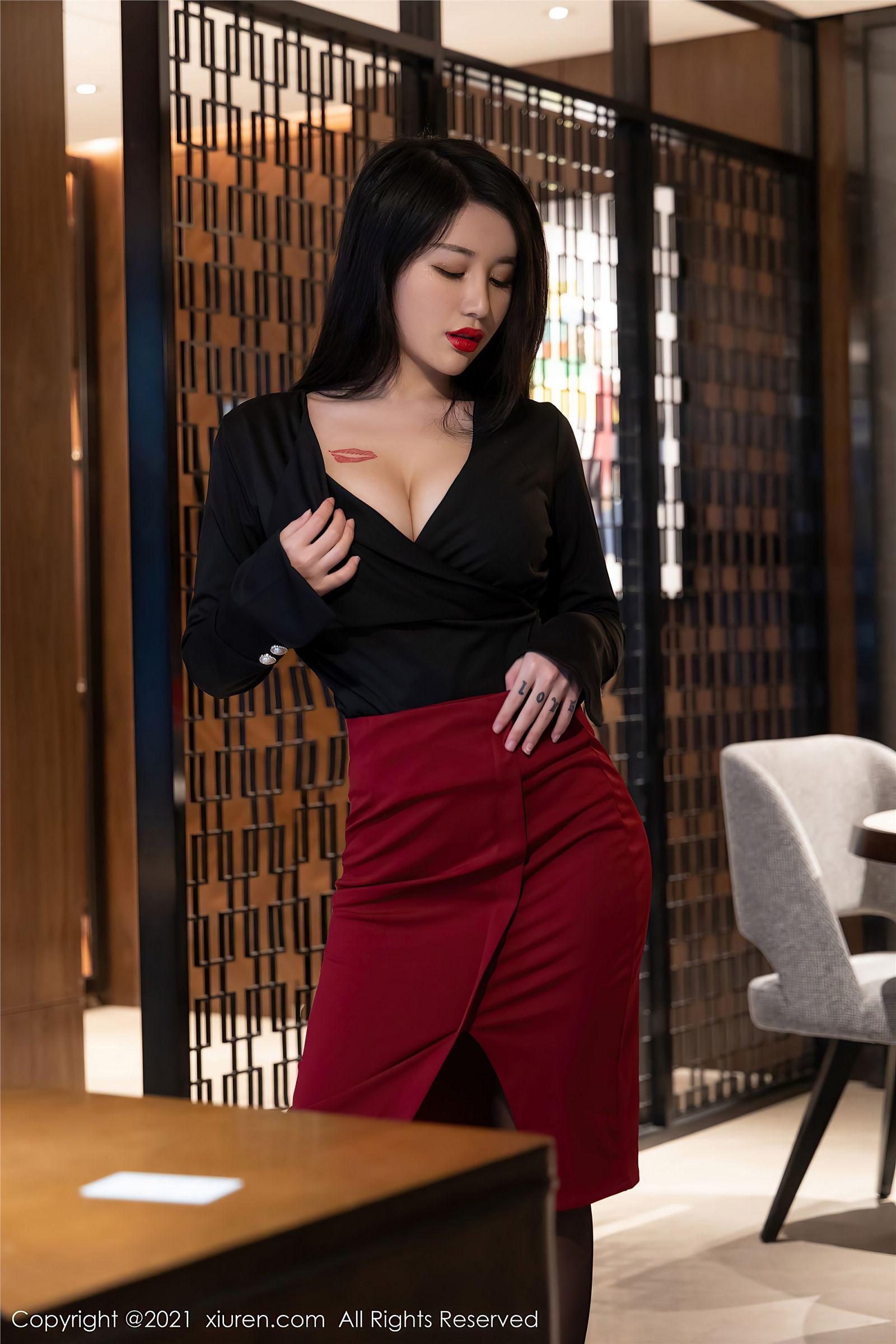 [XIUREN秀人网] 2021.11.01 NO.4143 美七Mia_p062