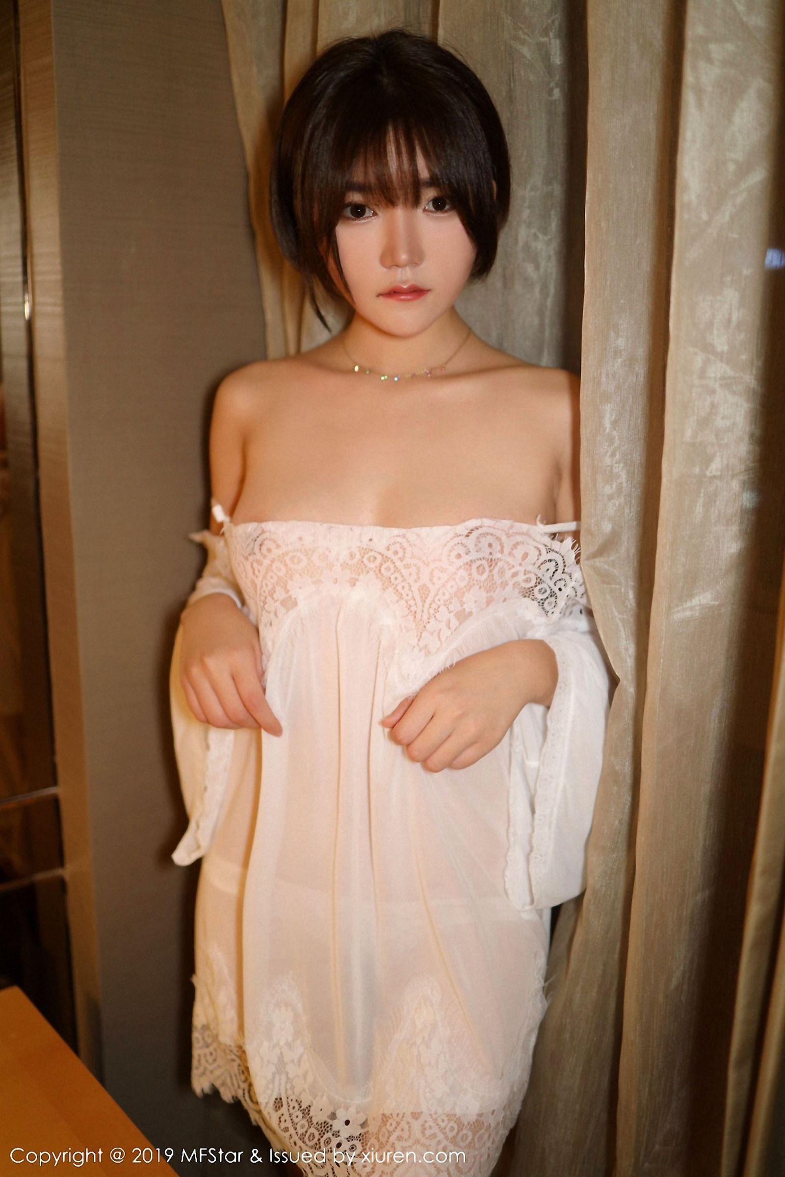 [模范学院美女] 2019.04.01 Vol.183 blueblue77_p039