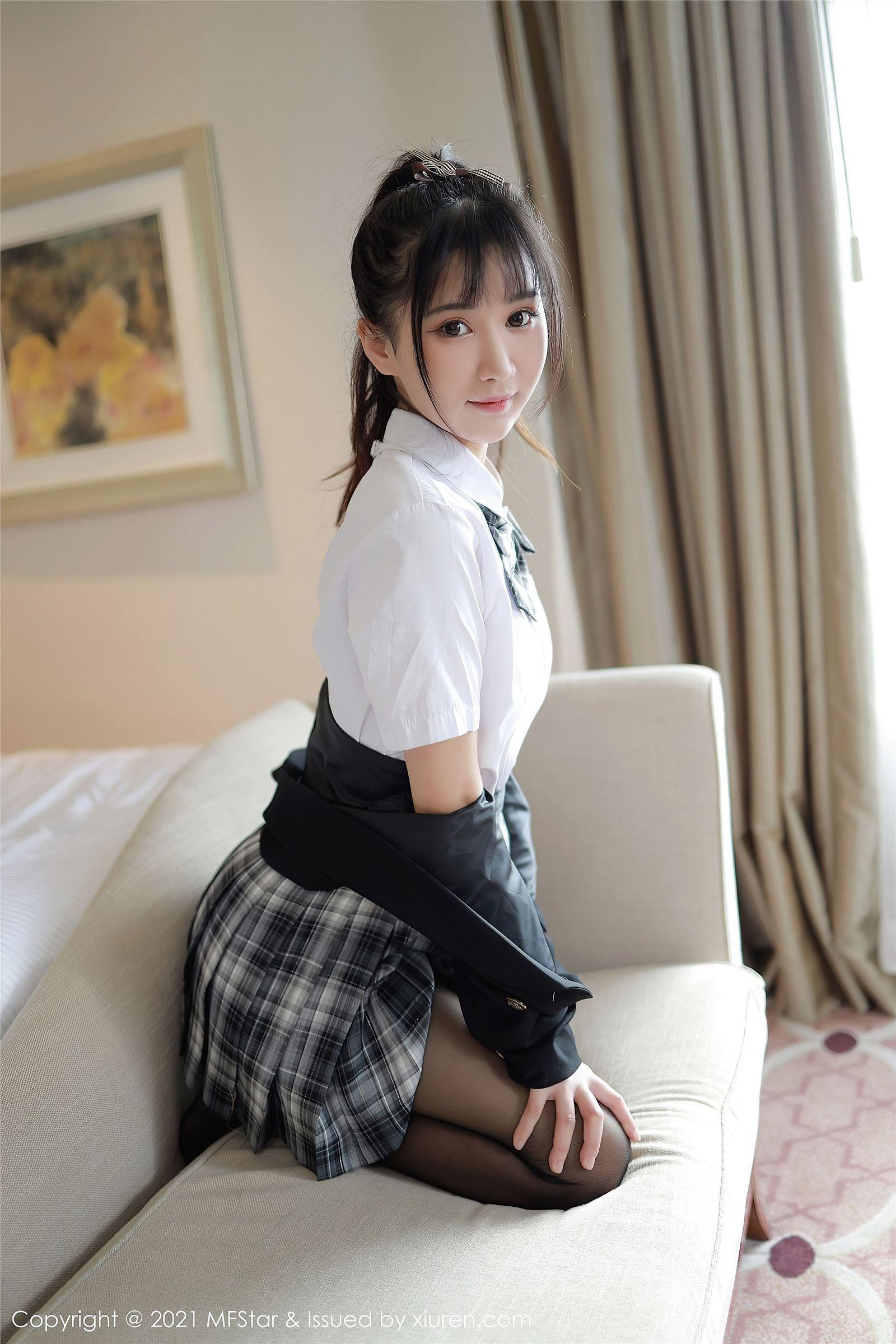 [MFStar模范学院] 2021.01.14 NO.439 小果冻儿_p007
