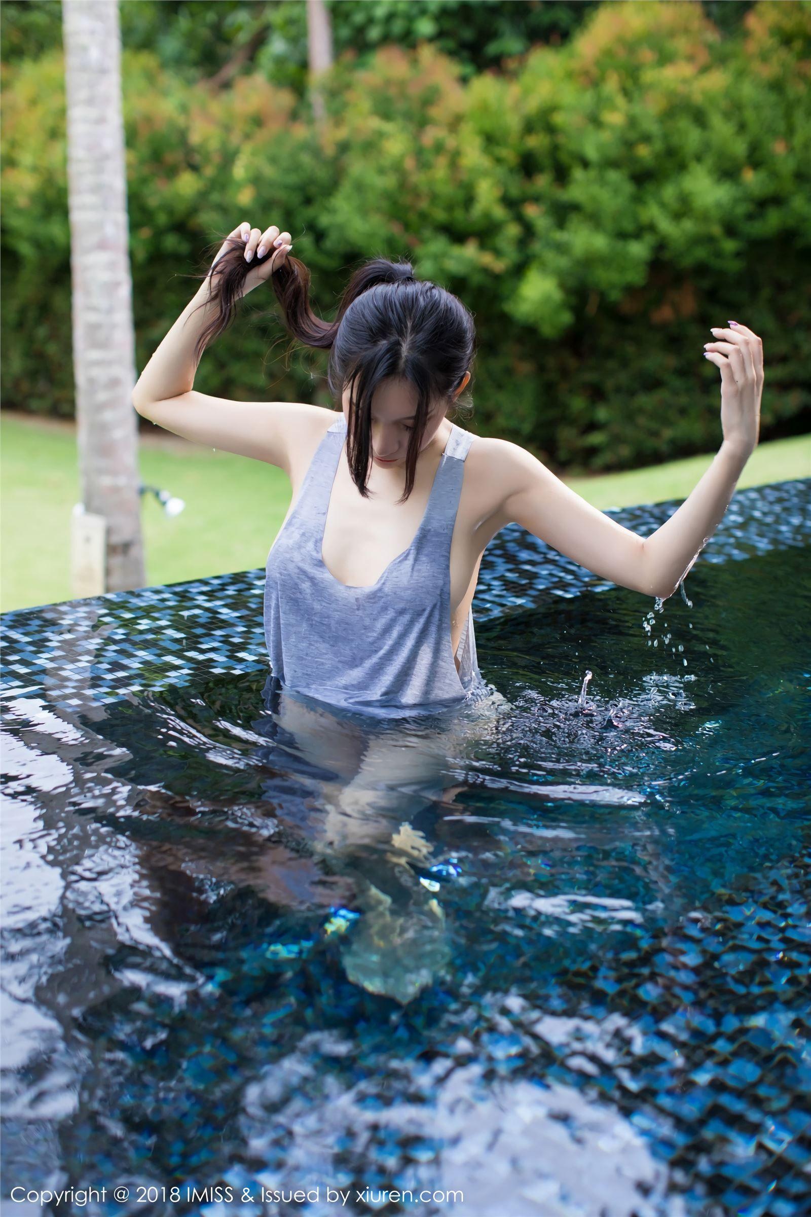 [IMISS爱蜜社美女] 2018.02.26 VOL.219 泳池湿身 小狐狸Sica_p041