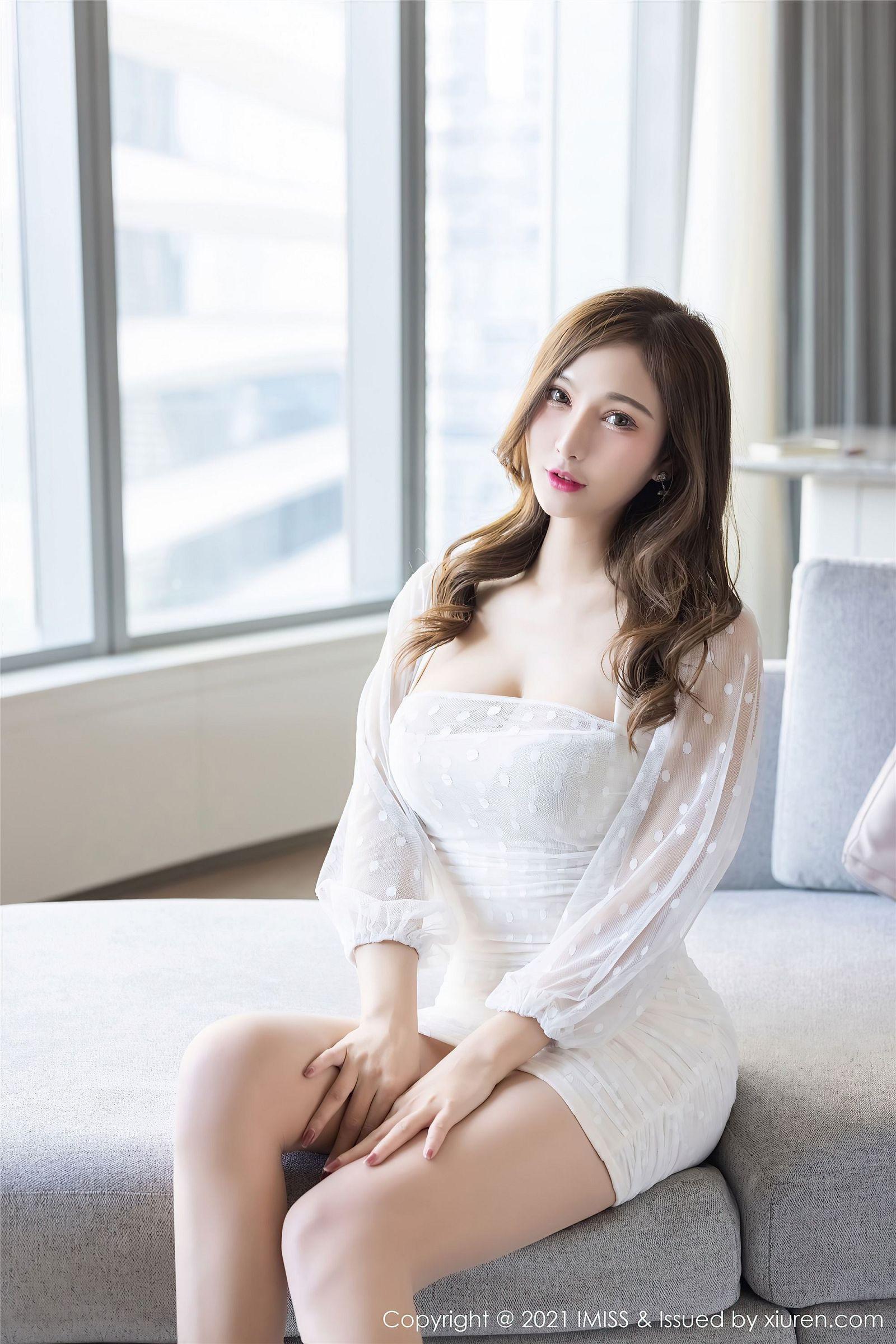 [IMISS爱蜜社] 2021.03.09 NO.560 Lavinia肉肉 丝袜 美腿_p028