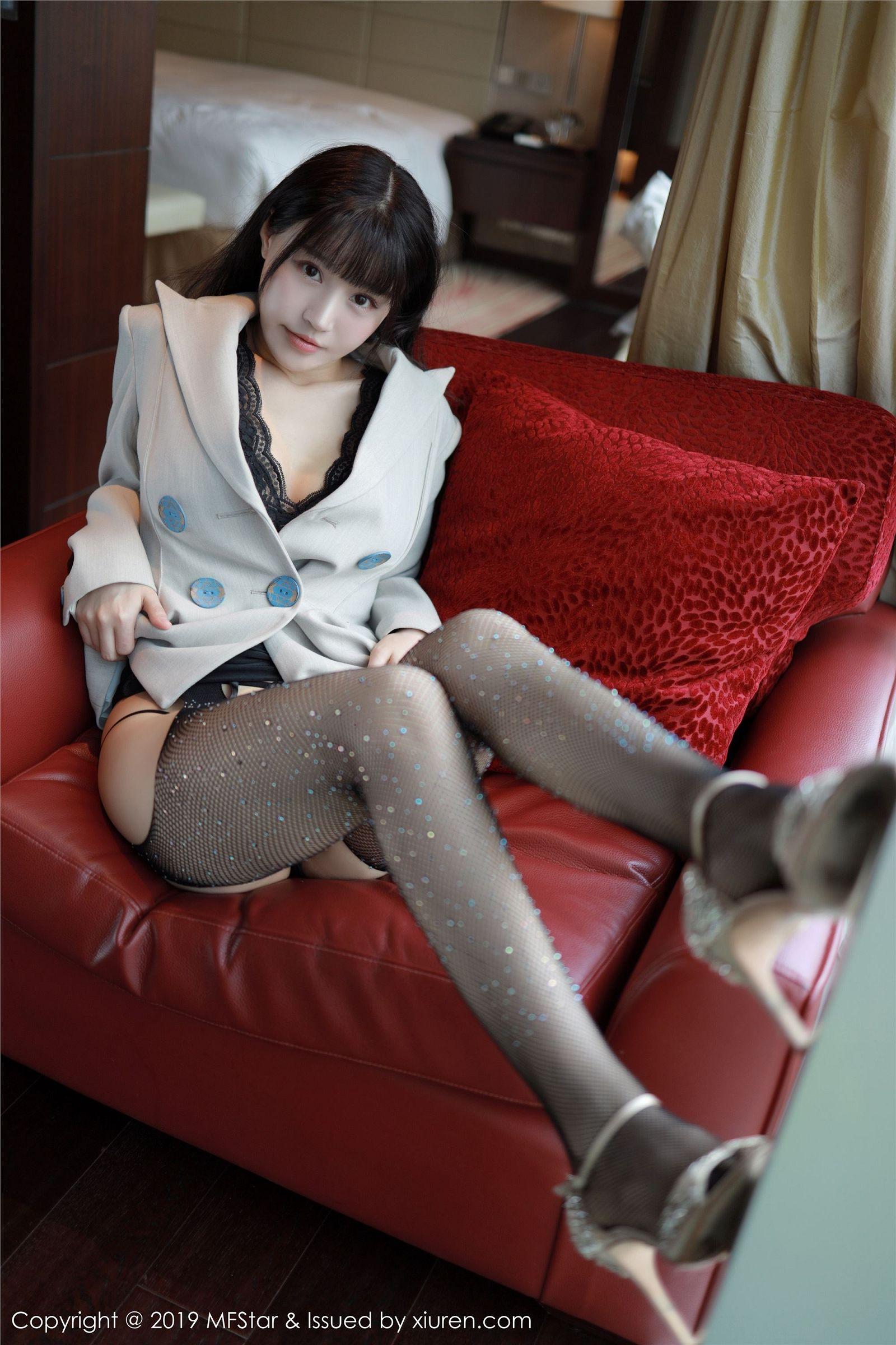[MFStar模范学院] 2019.10.28 VOL.224 Flower朱可_儿_p048