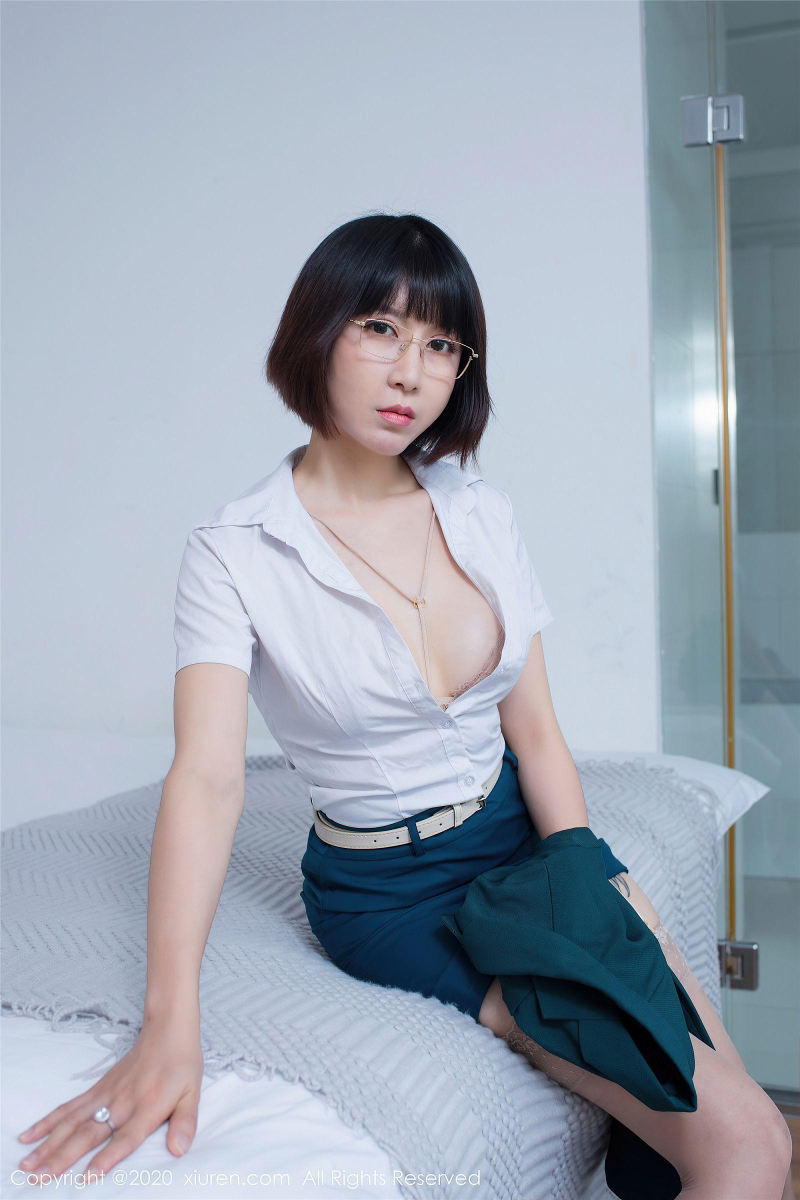 [XIUREN秀人网] 2020.07.31 NO.2390 安妮斯朵拉_Ann_p053