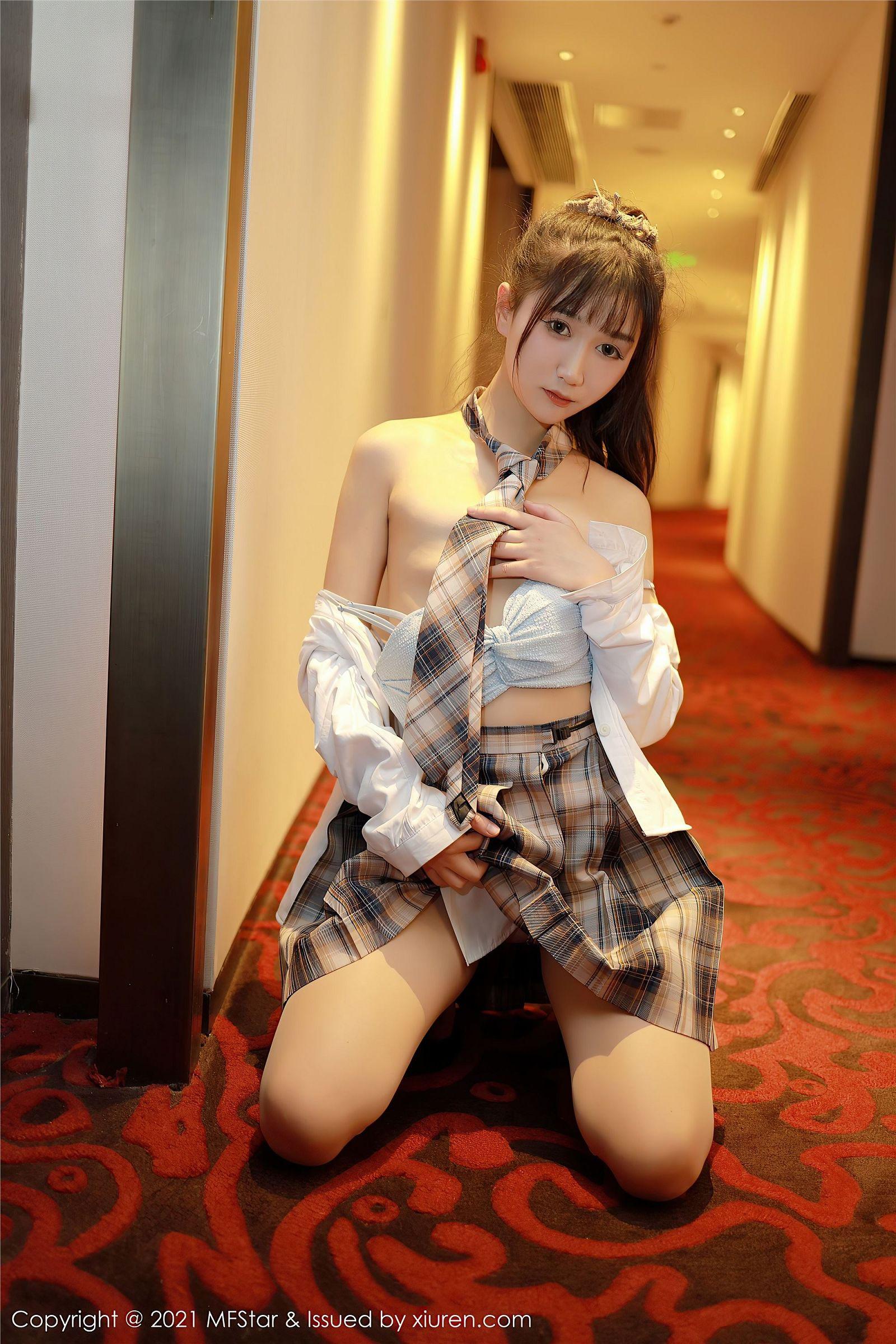 [MFStar模范学院] 2021.01.26 NO.447 小果冻儿_p003