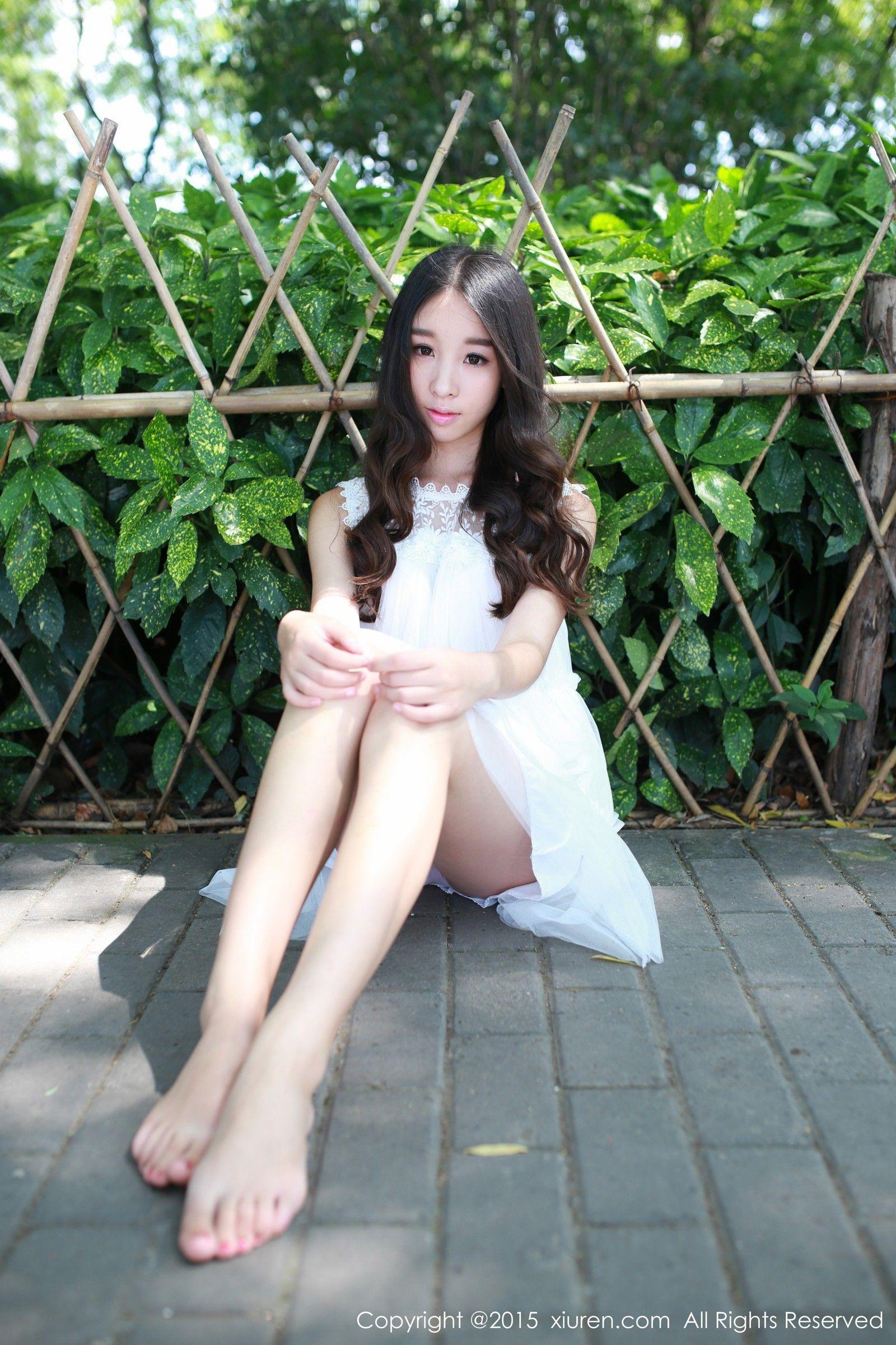 [秀人XIUREN] 2015.08.05 NO.371 梓萱Crystal_p023