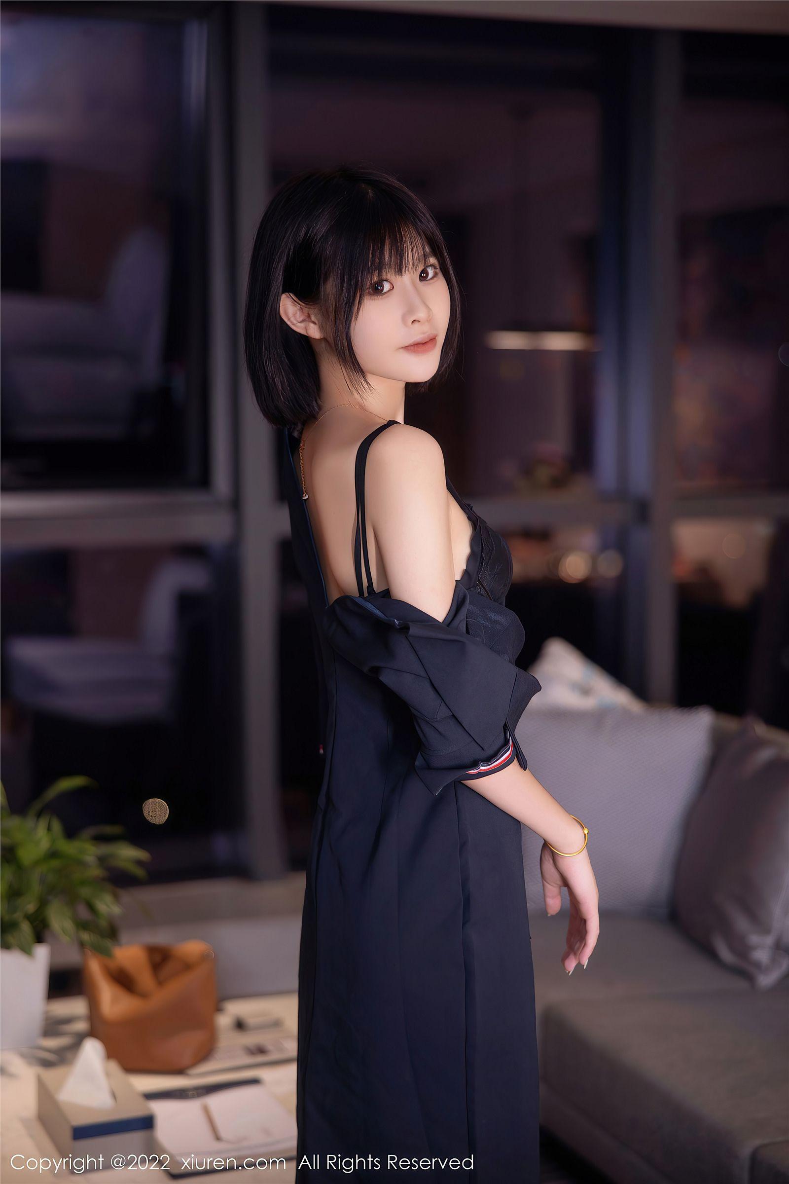 [XIUREN秀人网] 2022.07.25 NO.5329 77qiqi_p002