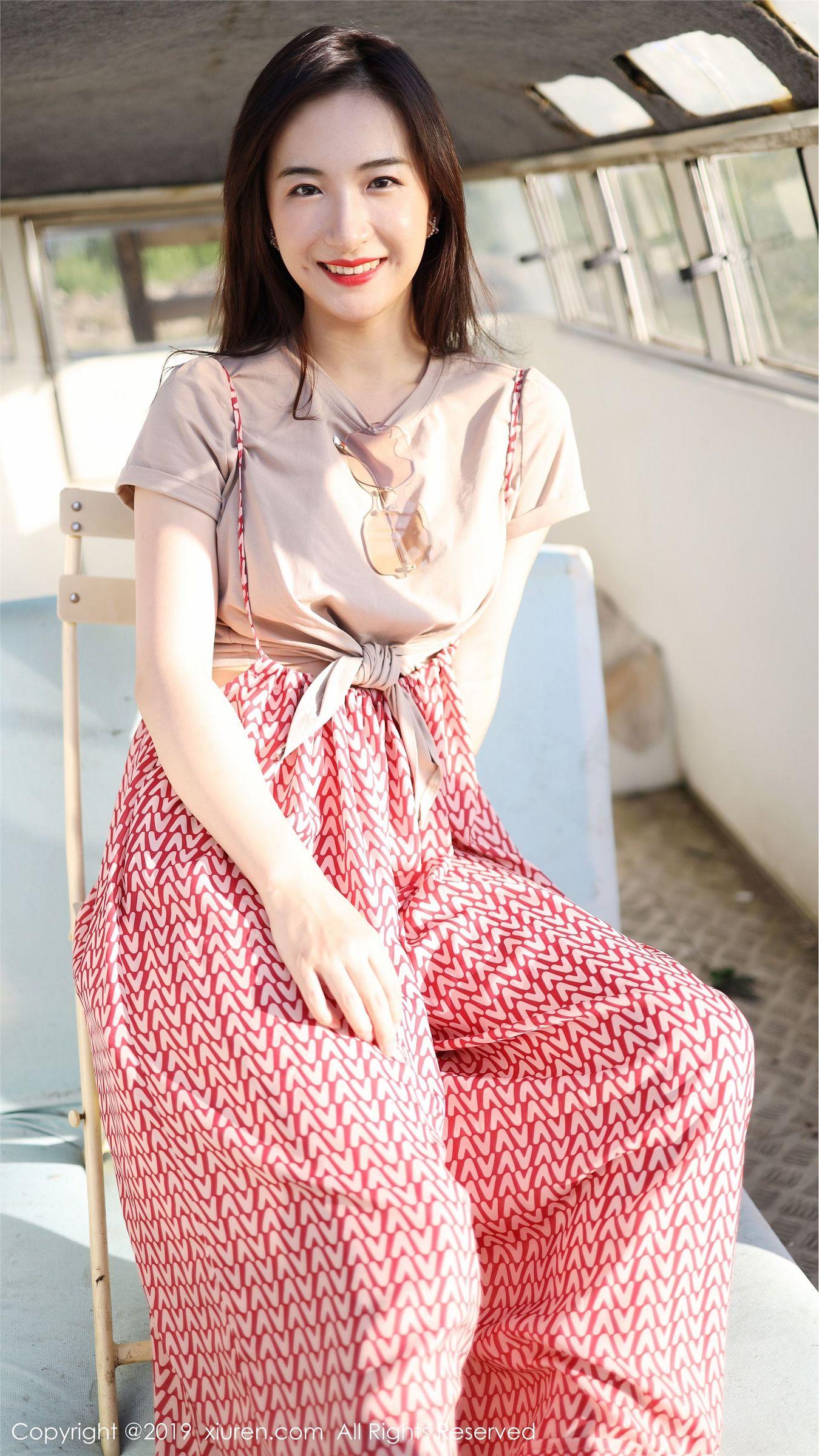 [XIUREN秀人网] 2019.10.11 NO.1718 艺儿拿铁_p023