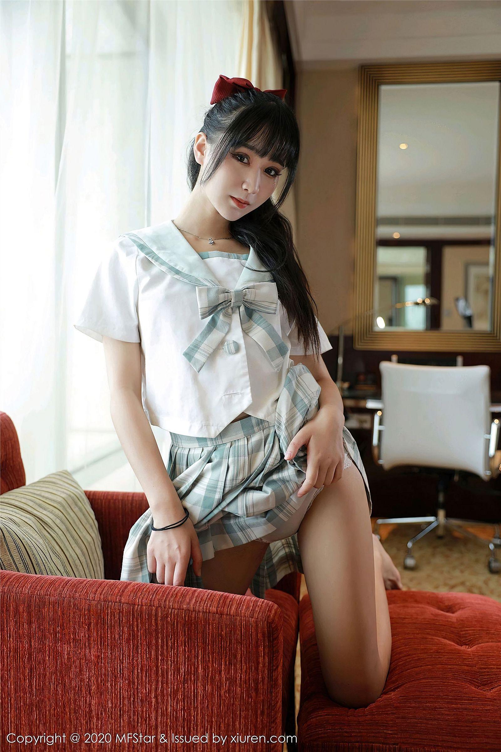 [MFStar模范学院] 2020.09.15 NO.386 小果冻儿_p005