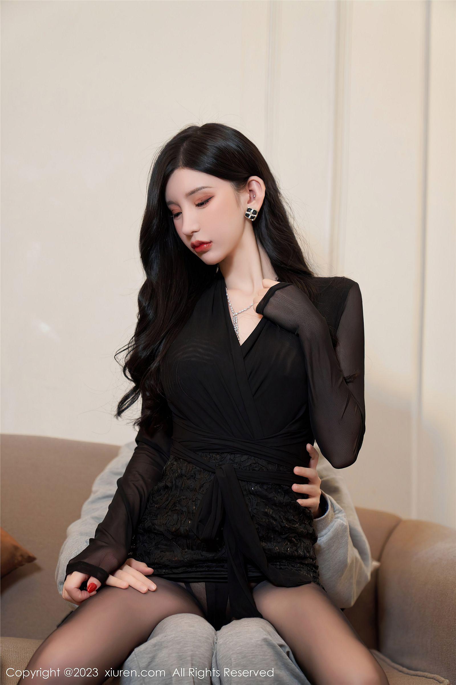 [XIUREN秀人网] 2023.06.02 NO.6853 周于希Sally 香港心愿旅拍_p015