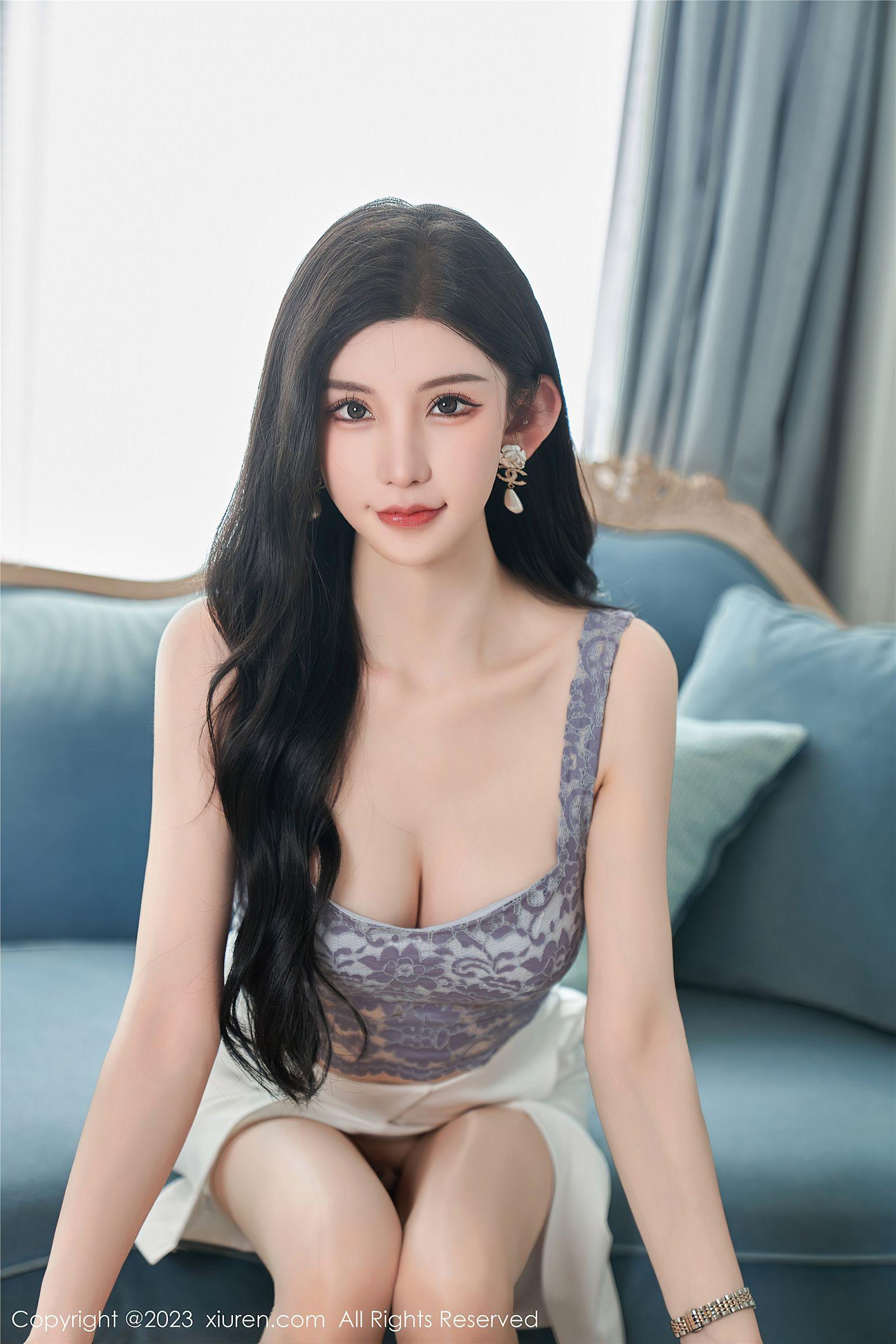 [XIUREN秀人网] 2023.05.26 NO.6811 周于希Sally 香港旅拍_p002