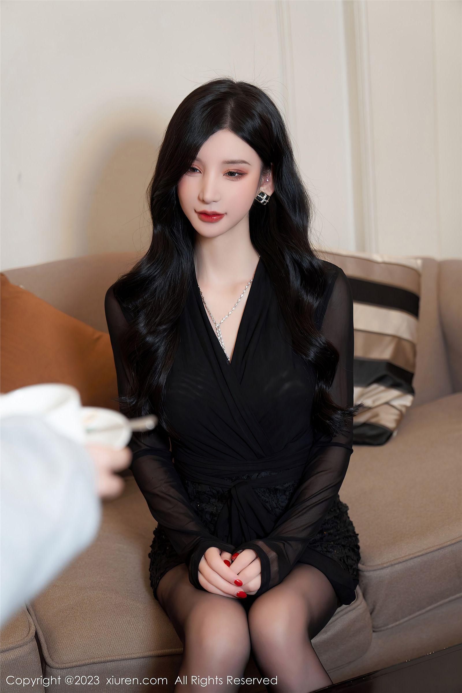 [XIUREN秀人网] 2023.06.02 NO.6853 周于希Sally 香港心愿旅拍_p023