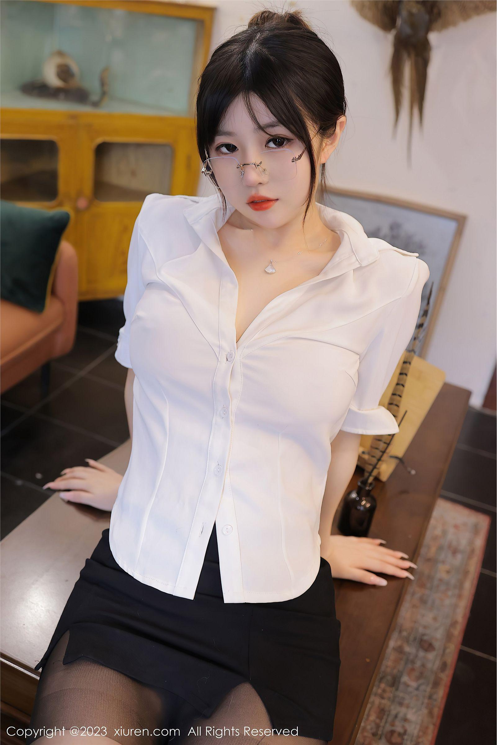 [XIUREN秀人网] 2023.06.01 NO.6838 岁小岁_p021